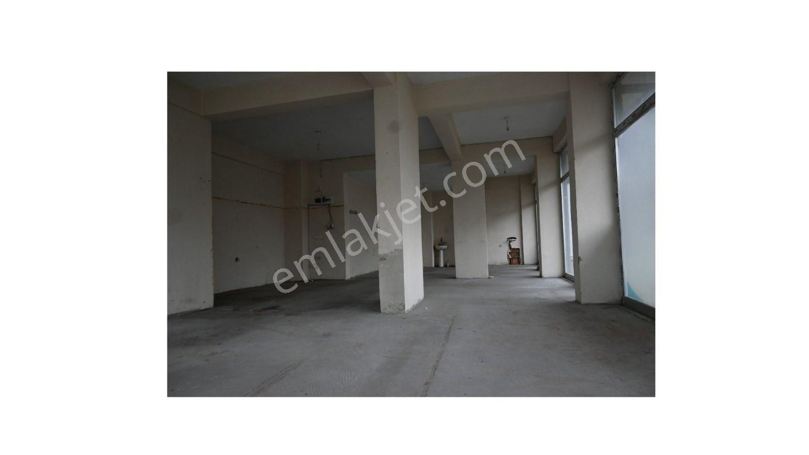 Gebze İnönü Mah. Gosb Yakınında 170 M² Kiralık Dükkan