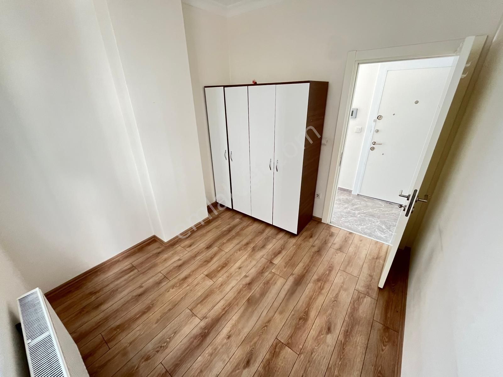 Tamiş'den Bostancı Sahil'de İlk Sırada Deniz Manzaralı 2.kat 3+1 - Görsel 4