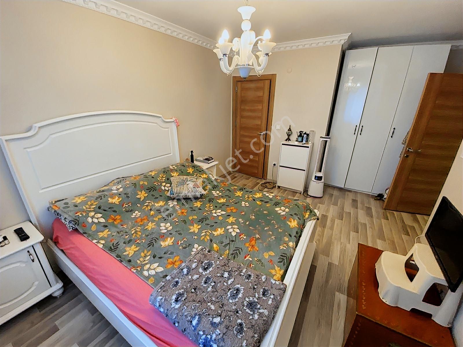 Tamiş'den Altıntepe'de Sahile Marmaraya Çok Yakın 4.kat 3+1 - Görsel 15