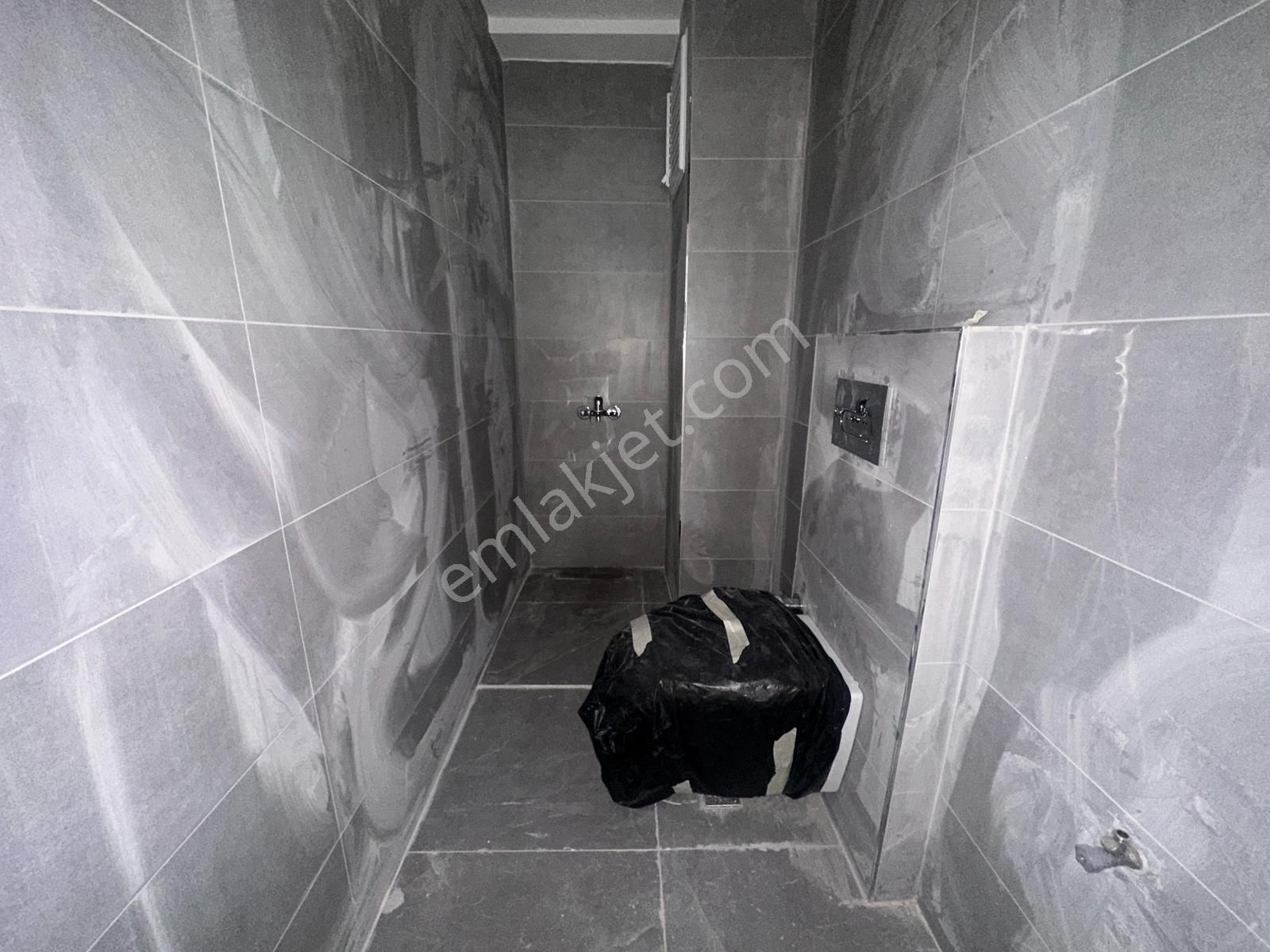 Tamiş'den Altıntepe Sıfır 3.kat Deniz Manzaralı Ebeveynli 3+1 - Görsel 11