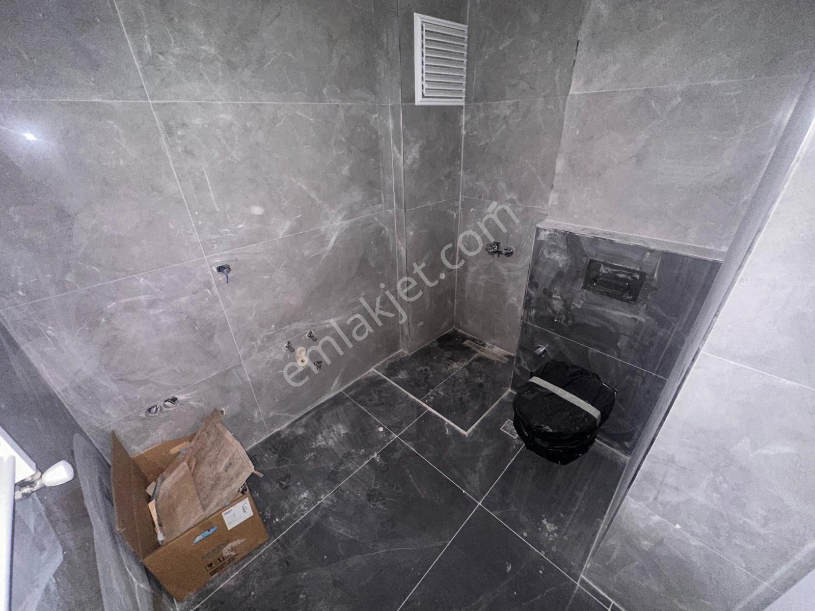 Tamiş'den Altıntepe Sıfır 3.kat Deniz Manzaralı Ebeveynli 3+1 - Görsel 17