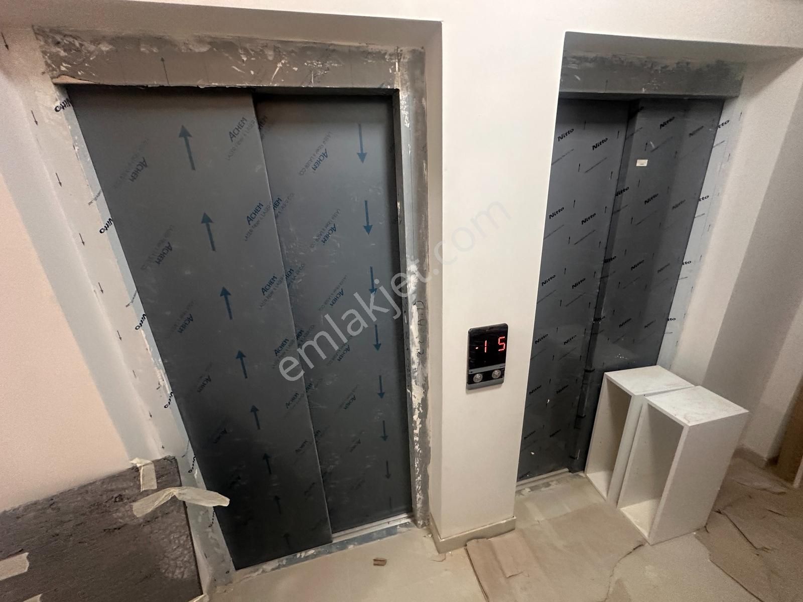 Tamiş'den Altıntepe Sıfır 3.kat Deniz Manzaralı Ebeveynli 3+1 - Görsel 12