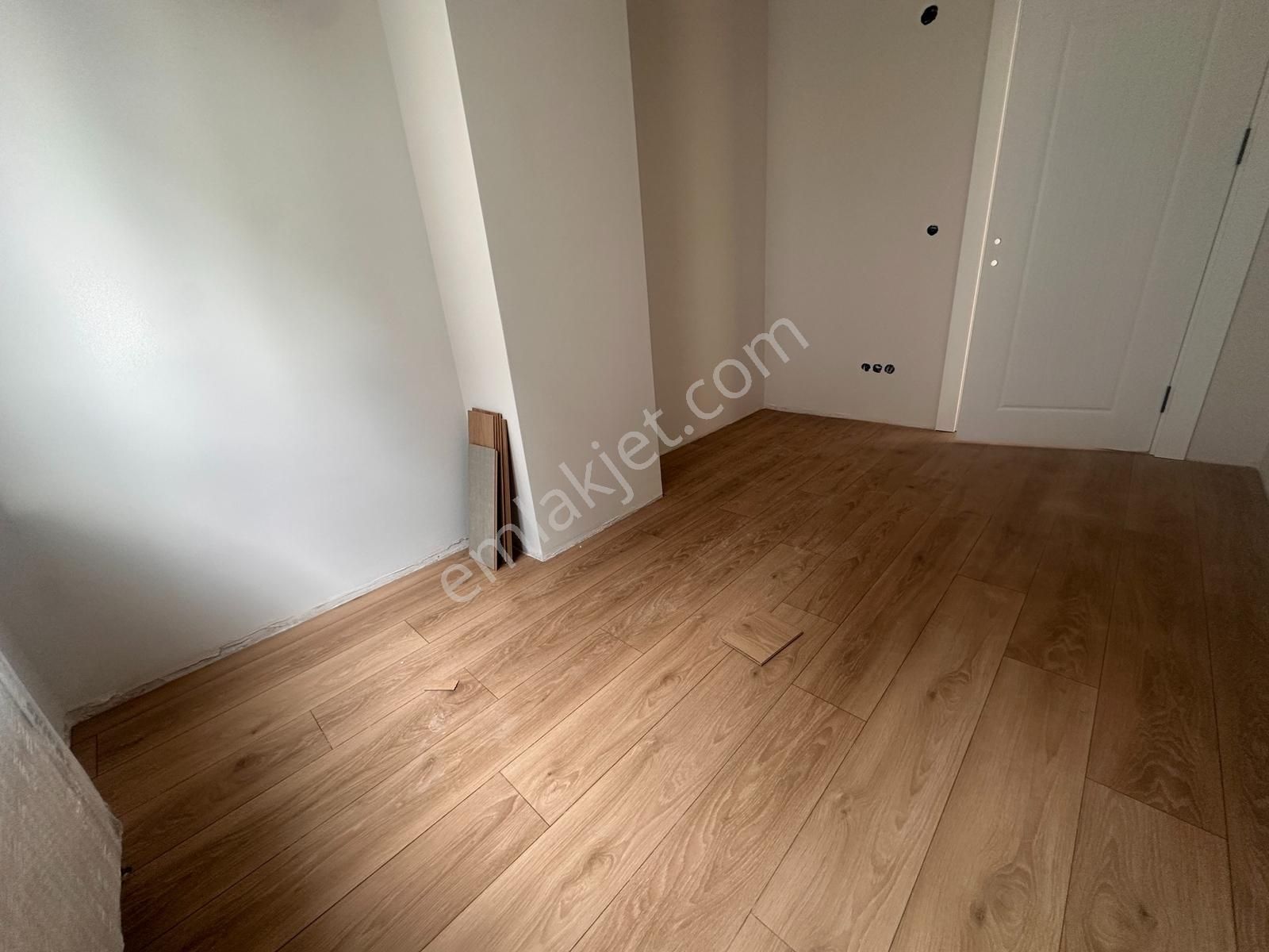 Tamiş'den Altıntepe Sıfır 3.kat Deniz Manzaralı Ebeveynli 3+1 - Görsel 8