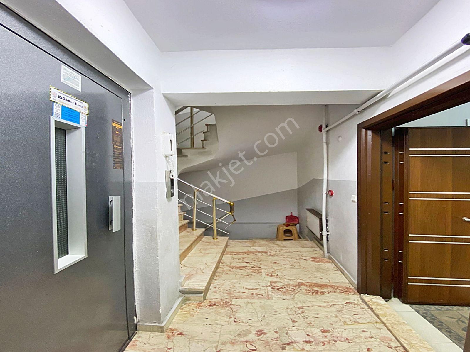 Cadde34'den Üçevlerde Cadde Dibinde Eminevime Uygun Emsallerinin Altında Kelepir 2+1 Satılık Daire - Görsel 5