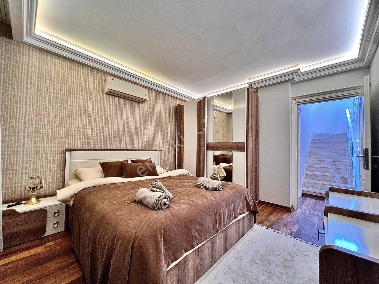 Kargıcakta Kale Ve Deniz Manzaralı, Havuzlu, Bahçeli Lüks Villa - Görsel 12