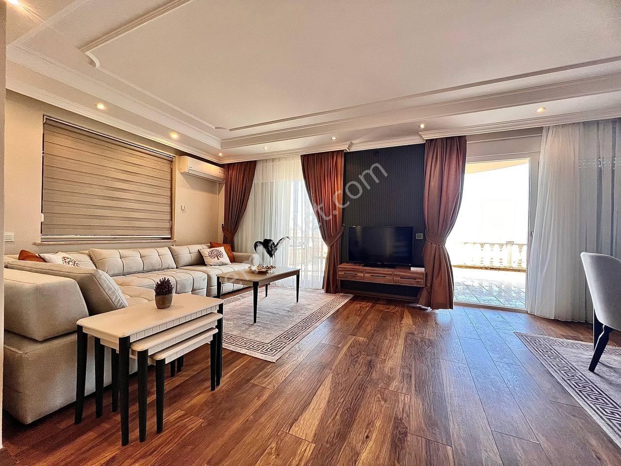 Kargıcakta Kale Ve Deniz Manzaralı, Havuzlu, Bahçeli Lüks Villa - Görsel 26