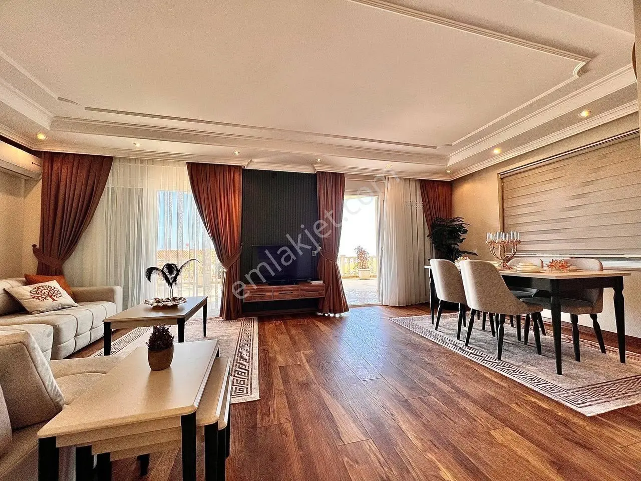 Kargıcakta Kale Ve Deniz Manzaralı, Havuzlu, Bahçeli Lüks Villa - Görsel 3