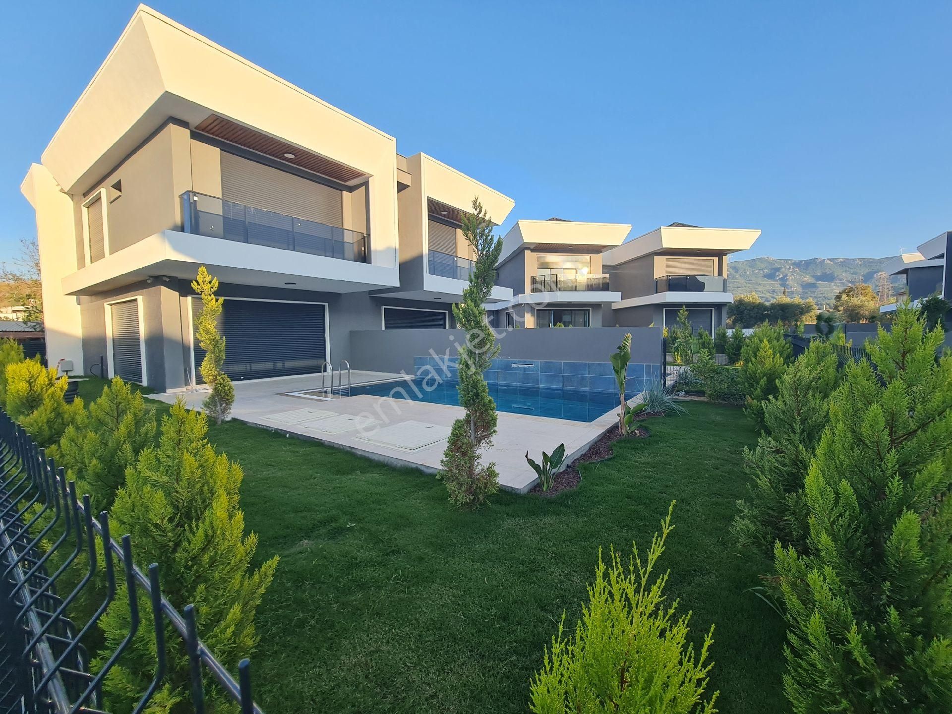 Satılık Yeni Yapı Özel Havuzlu Özel Otoparklı Lüks Yazlıklar - Görsel 5