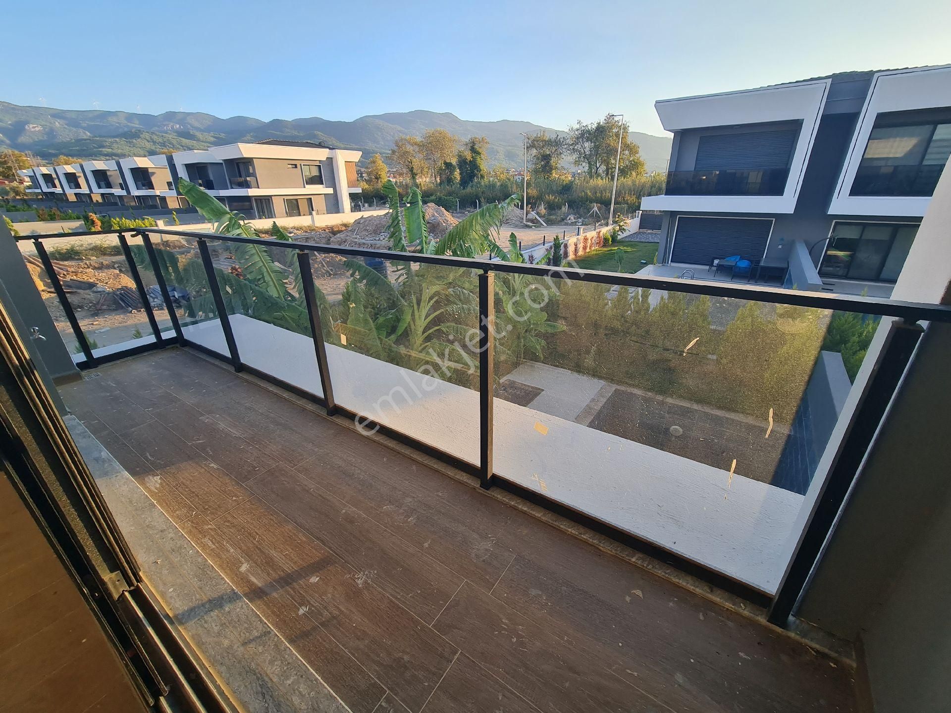 Satılık Yeni Yapı Özel Havuzlu Özel Otoparklı Lüks Yazlıklar - Görsel 29