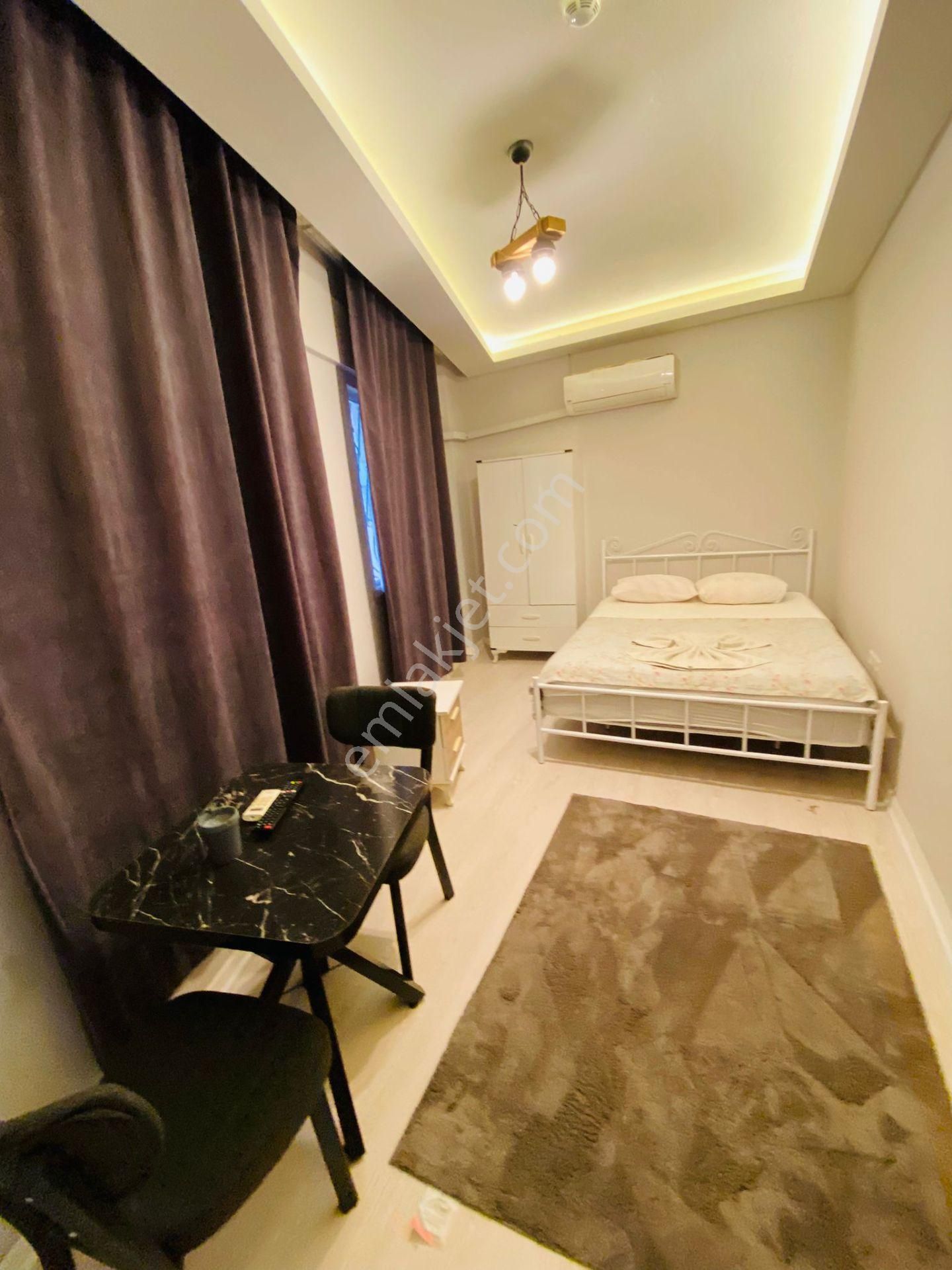 Buca’da Ev Konforunda Güvenli Ve Merkezi Günlük Kiralık Daire - Görsel 7