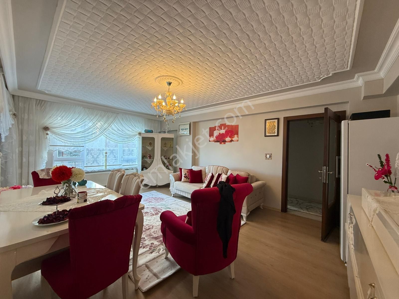 Kariyer'den Ovacık Yakını 3+1 Çift Banyolu 3 Balkonlu Kök Tapu - Görsel 9