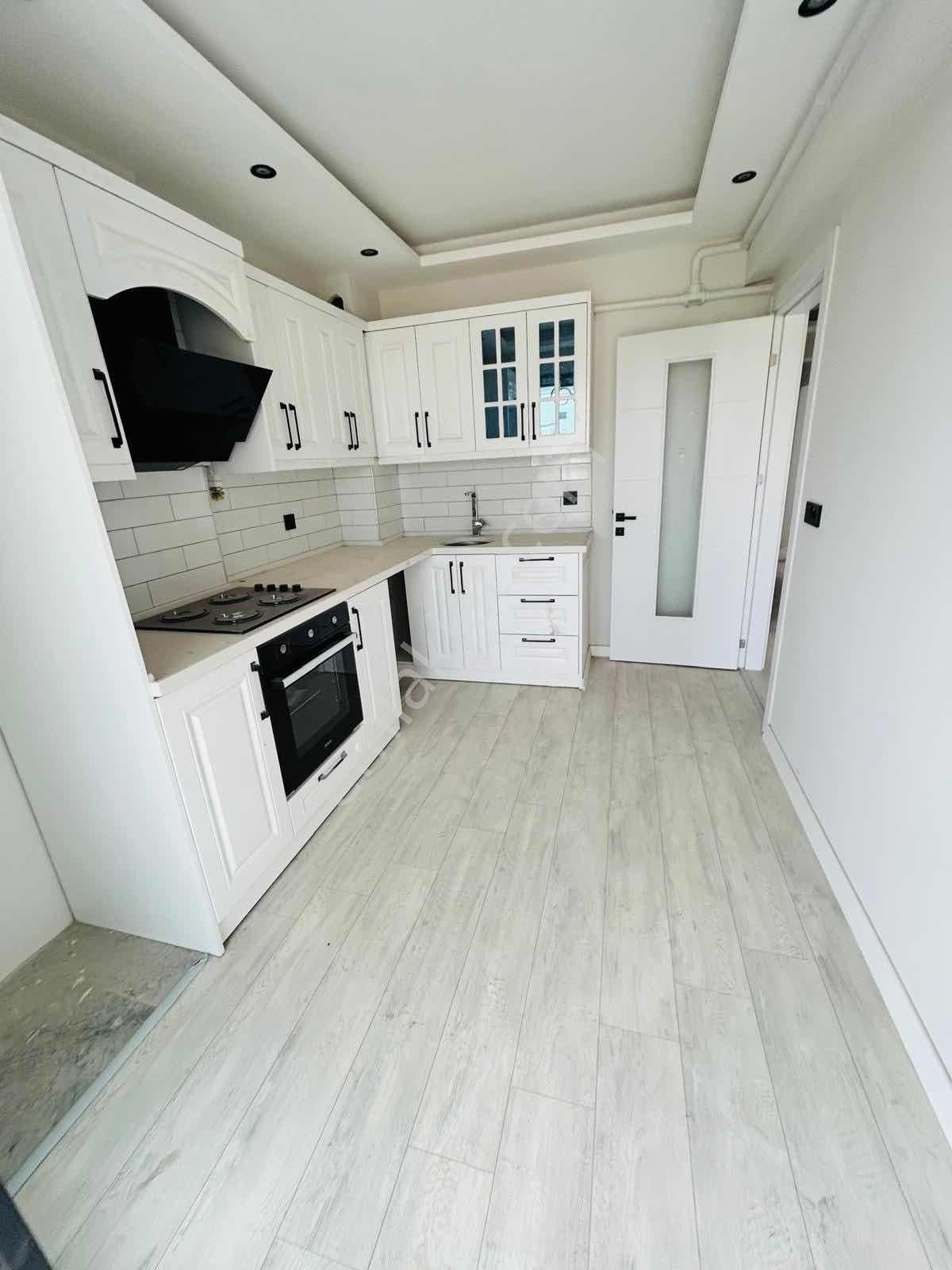 Manisa Muradiye Mah Satılık Site İçinde 3+1 Otoparklı Daire - Görsel 17