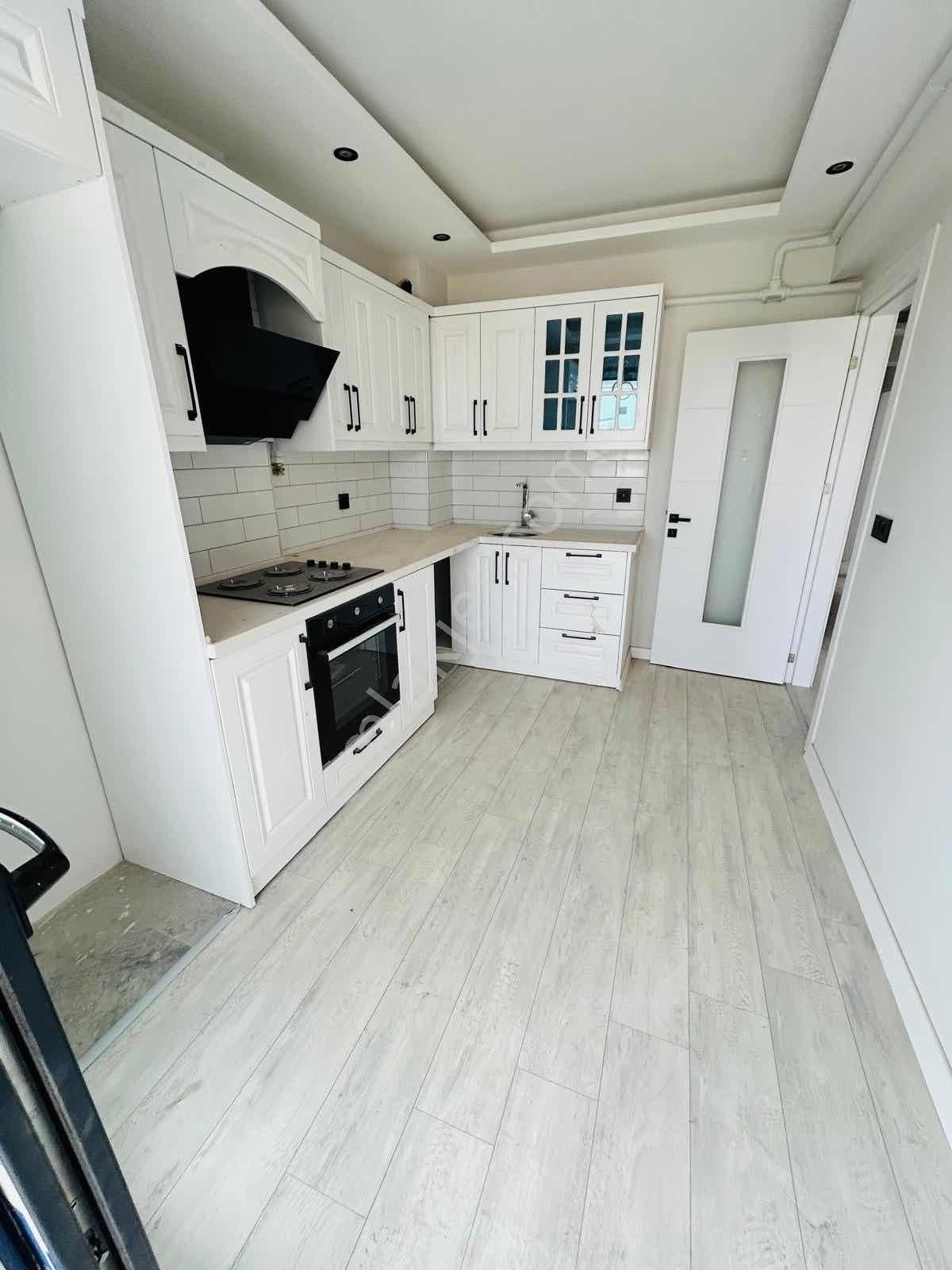 Manisa Muradiye Mah Satılık Site İçinde 3+1 Otoparklı Daire - Görsel 11