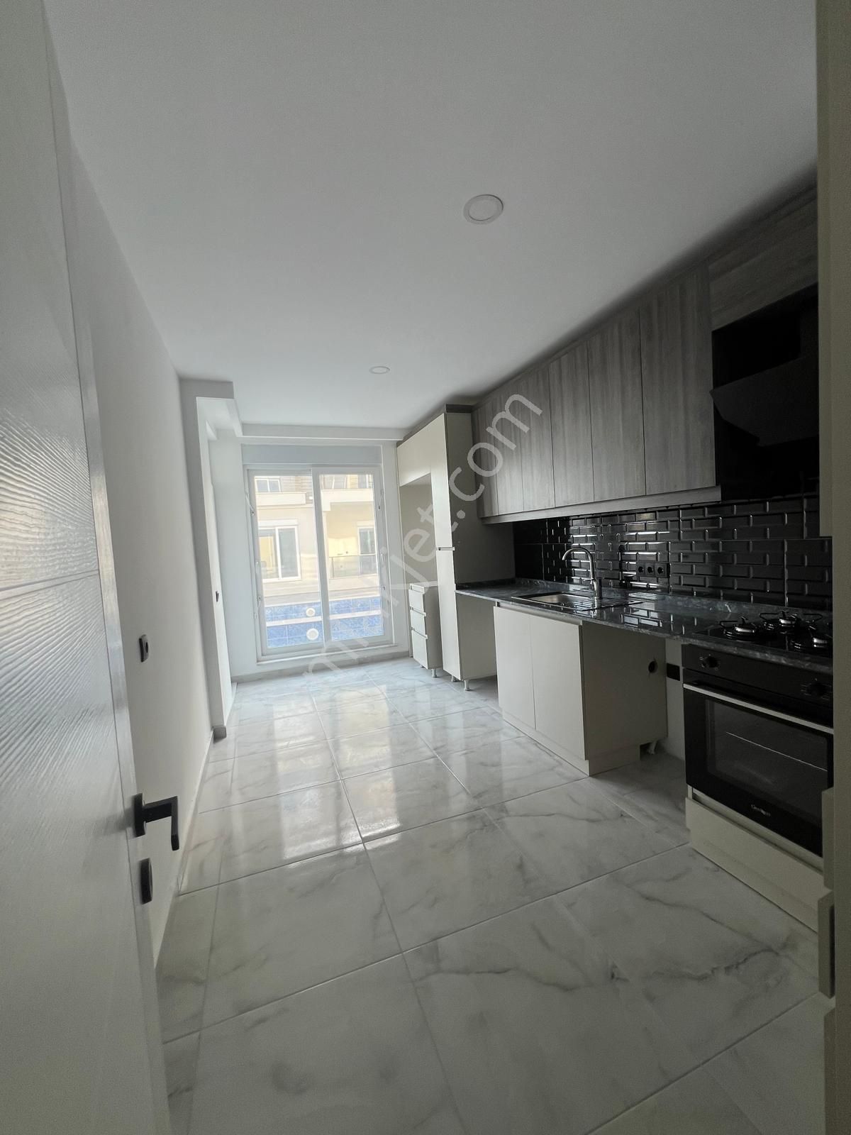 Ayanoğluda Suits 2+1 Yüzme Havuzlu - Görsel 3