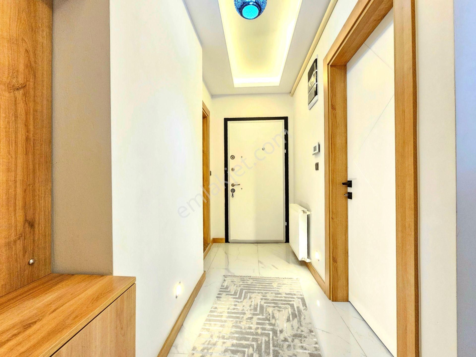Akçay'da Aygülden Denize 300 Mt Ön Cephe Ful Sıfır Lüks Eşyalı Geniş Çift Balkonlu 1+1 Satılık Daire - Görsel 26