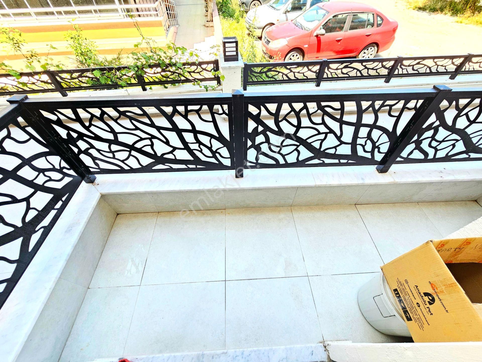 Akçay'da Aygülden Denize 300 Mt Ön Cephe Ful Sıfır Lüks Eşyalı Geniş Çift Balkonlu 1+1 Satılık Daire - Görsel 31