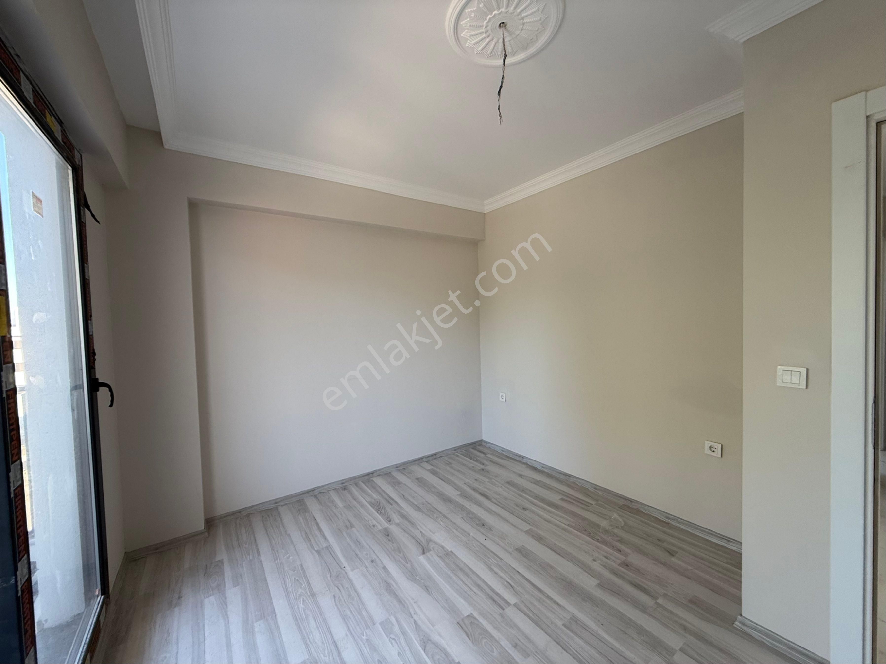 Kurtuluş Mahallesinde Satılık 2+1 Kapalı Mutfak - Görsel 18