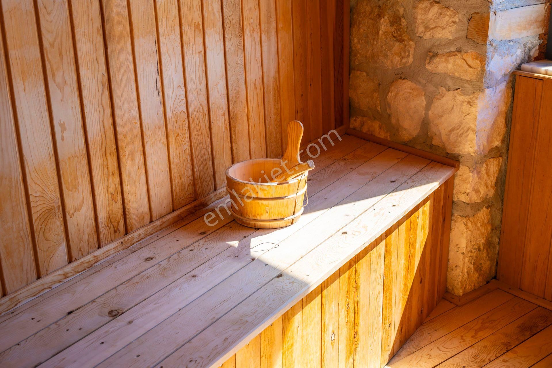 Kalkan Mevkiinde Deniz Manzaralı Kiralık Balayı Villası - Görsel 16