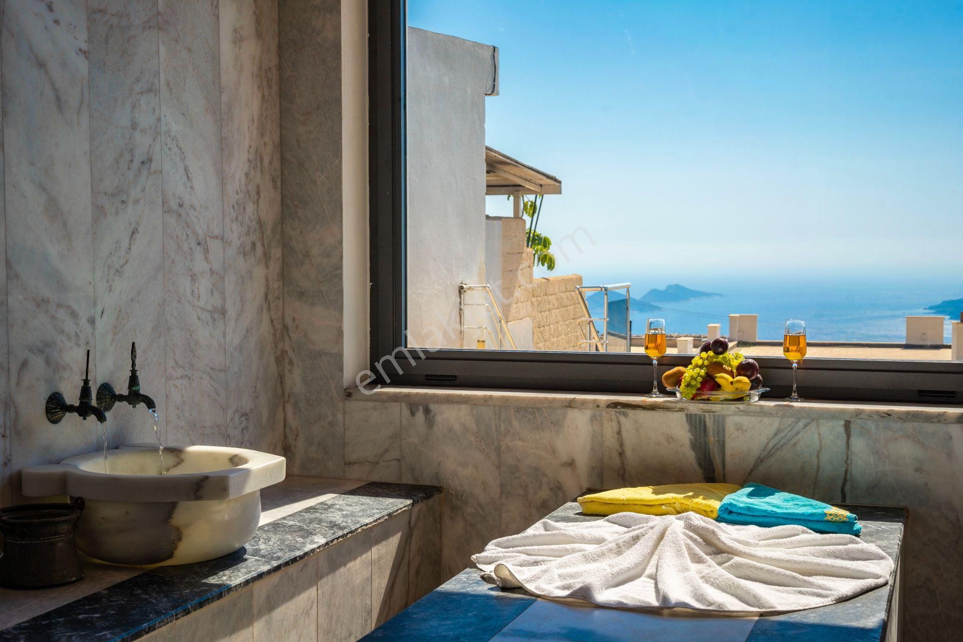 Kalkan Mevkiinde Deniz Manzaralı Kiralık Balayı Villası - Görsel 20