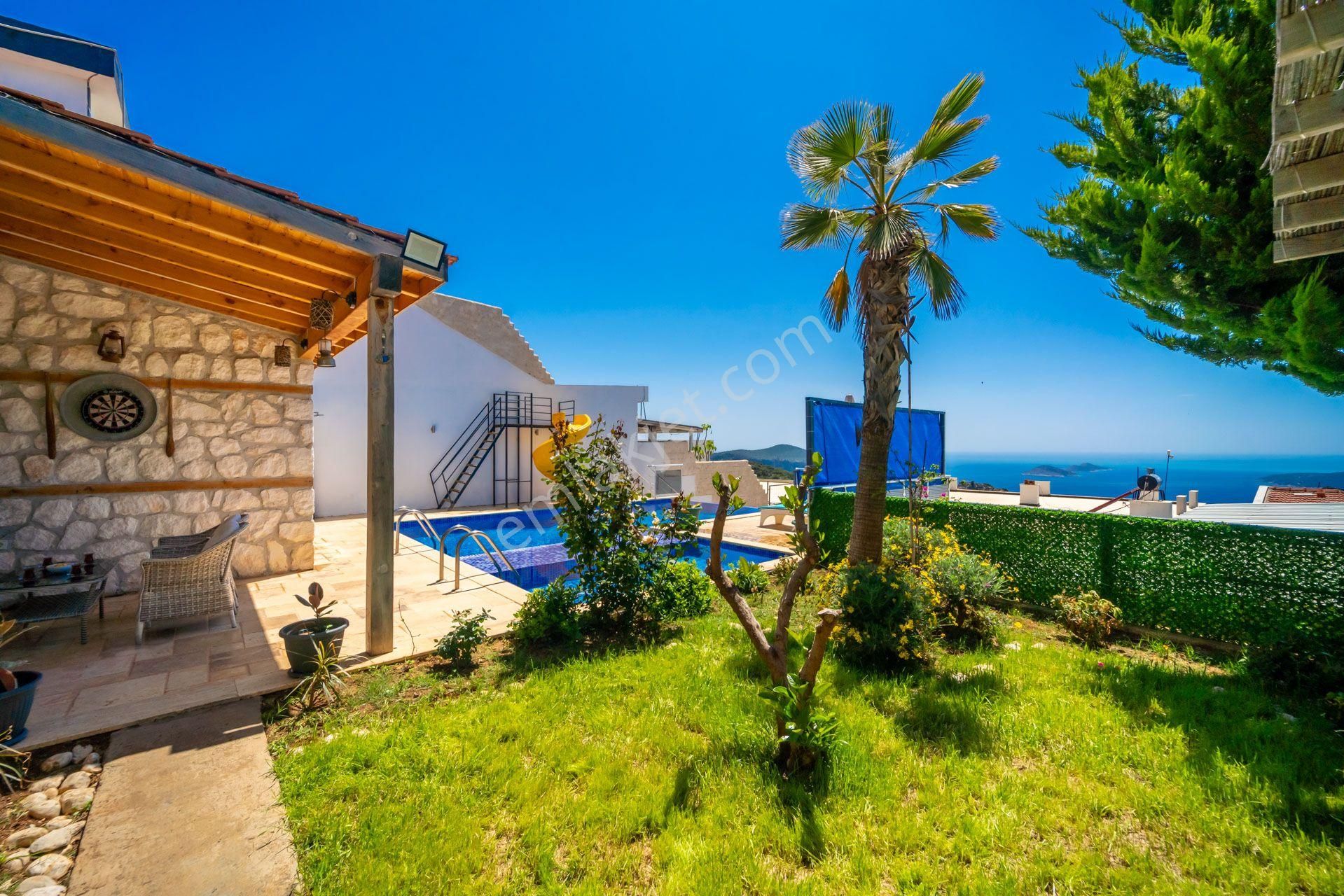 Kalkan Mevkiinde Deniz Manzaralı Kiralık Balayı Villası - Görsel 10