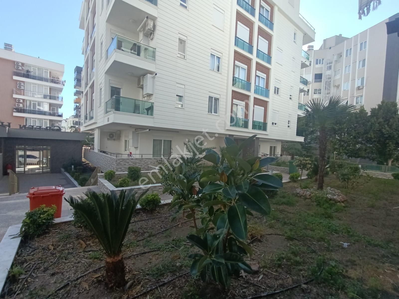 Sarısuda Site İçerisinde Doğalgazlı Amerikan Mutfak Giriş Kat 1+1 Satılık Daire - Görsel 25