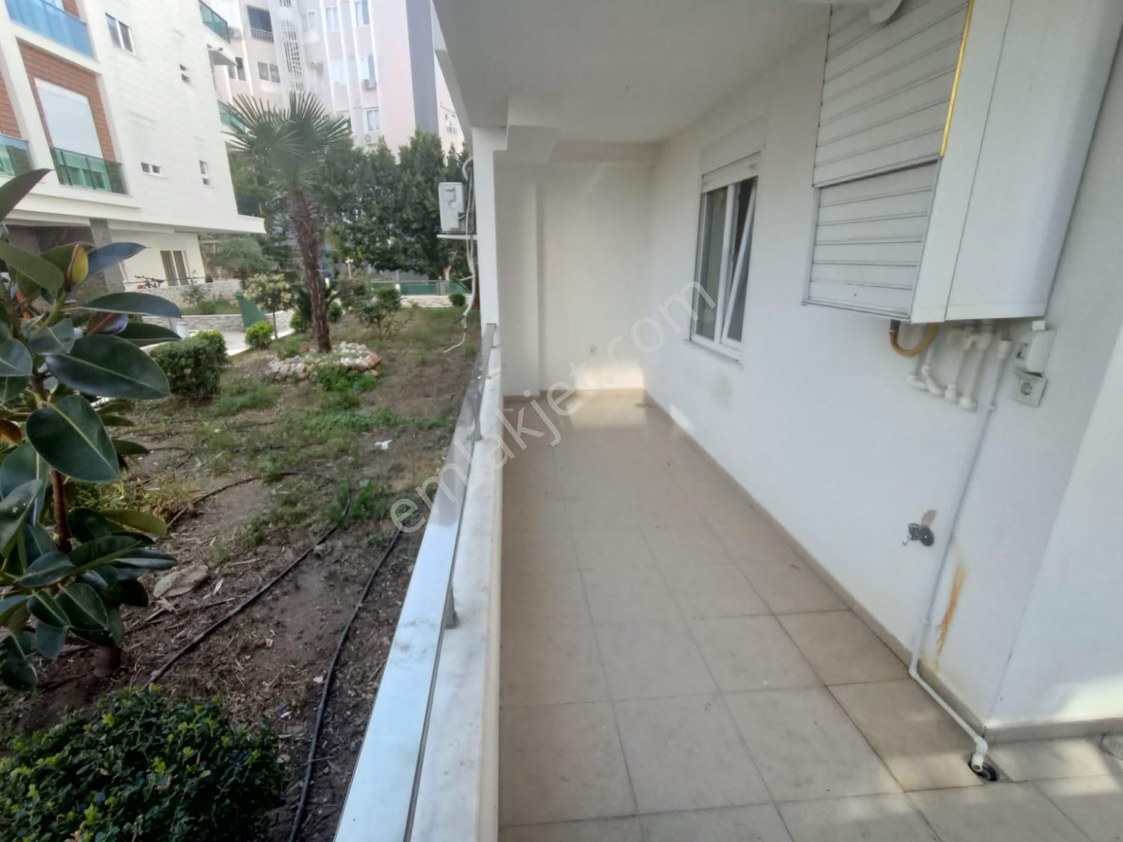 Sarısuda Site İçerisinde Doğalgazlı Amerikan Mutfak Giriş Kat 1+1 Satılık Daire - Görsel 11