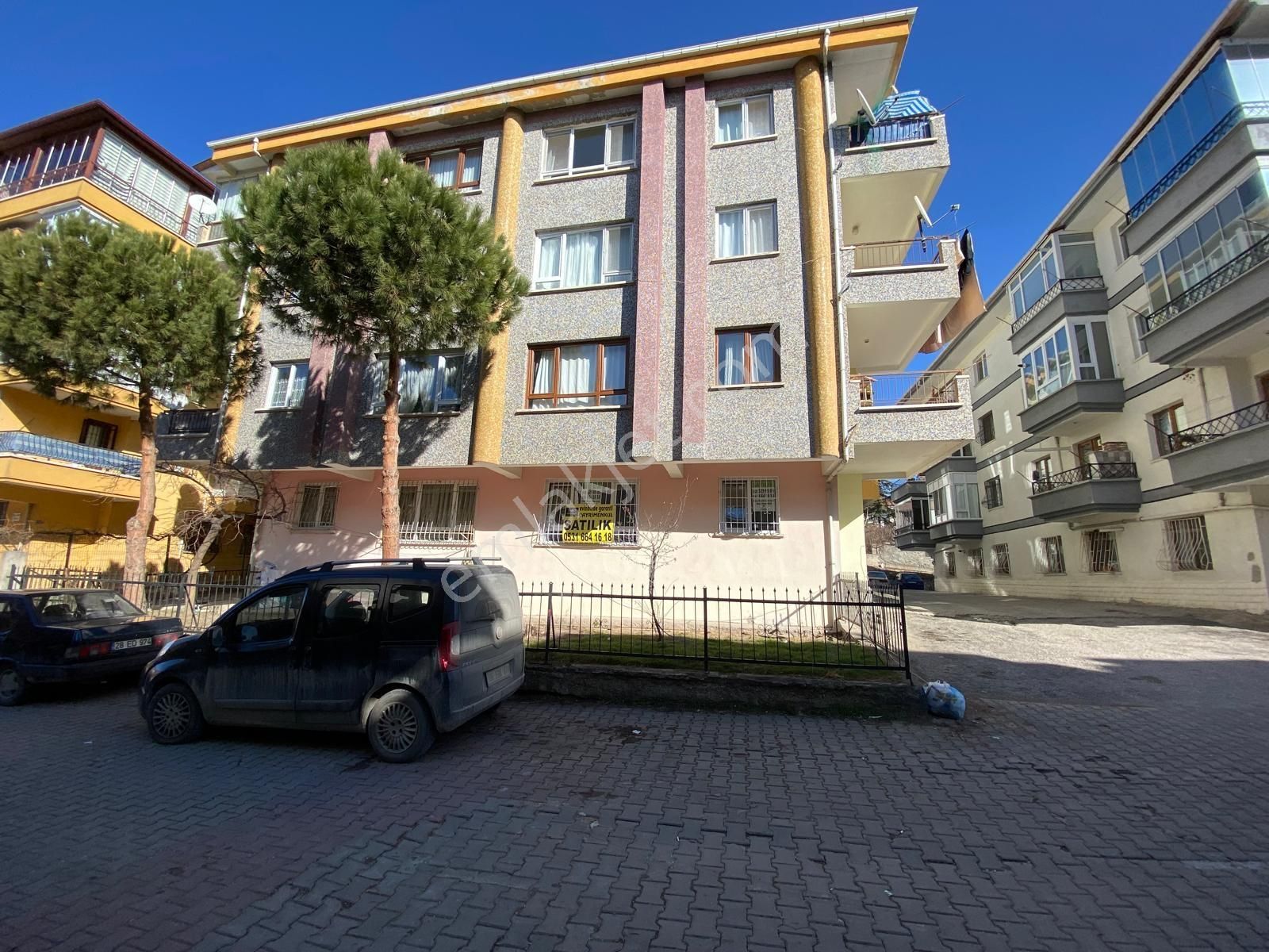 Keçiören De Yüksek Giriş Masrafsız Manavgat Sok Ta Ön Cephe 2+1