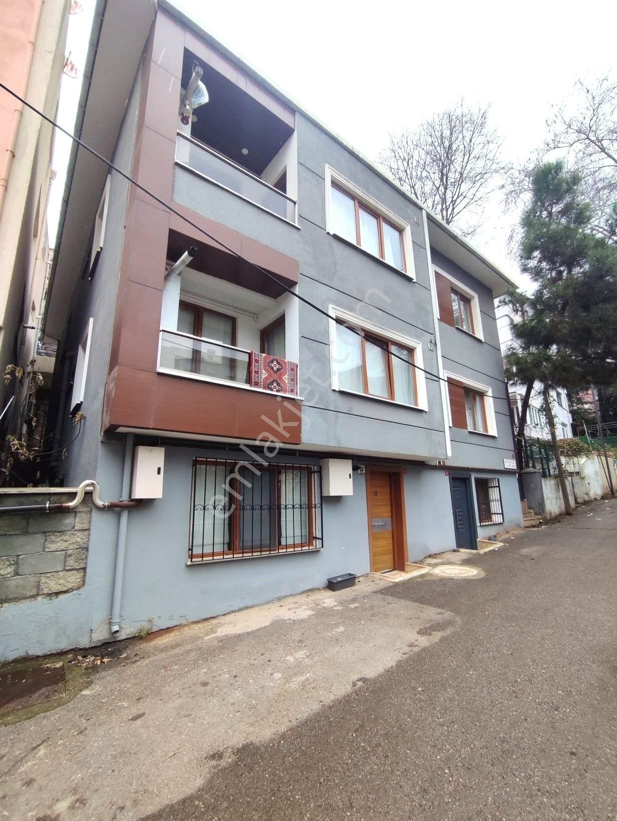 Suna Tabakçı'dan Kartal Yakacık Çarşı 1+1 Eşyalı Kiralık Daire