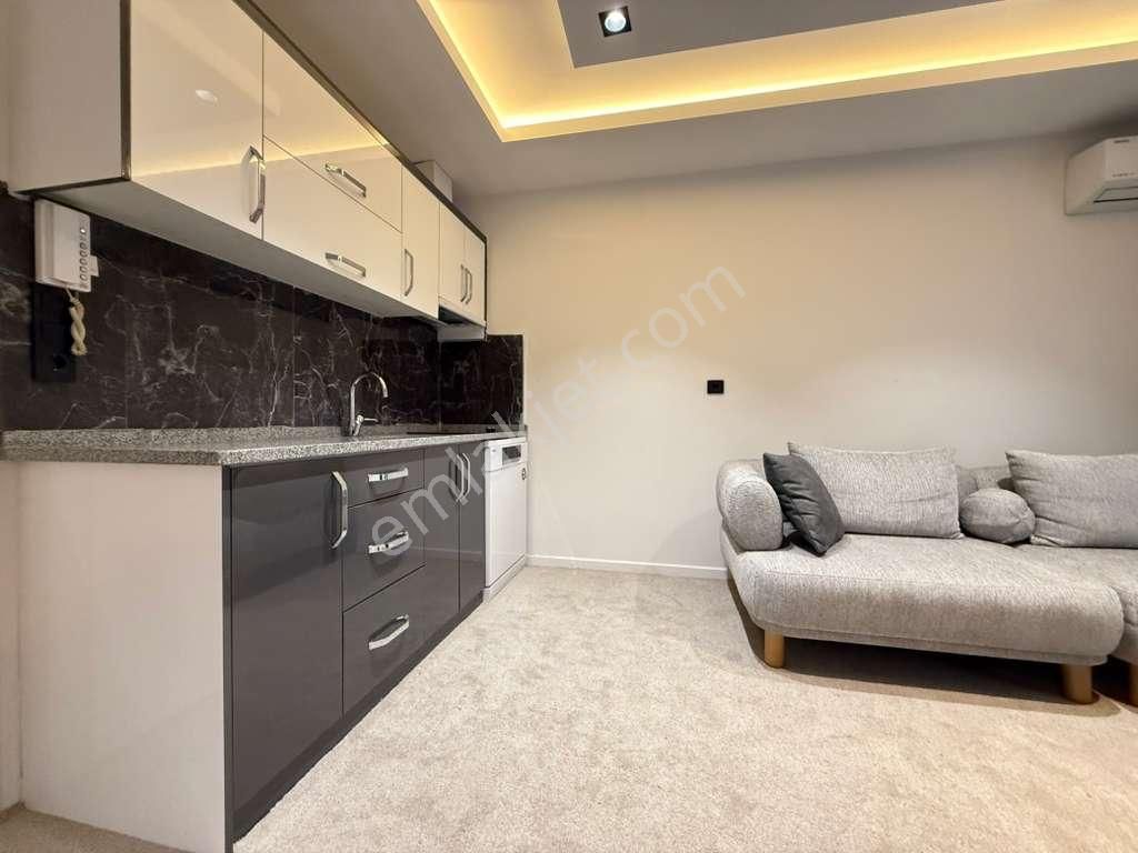 Ender Uysal’dan Zeytinköy’de Satılık Lüks Arakat – Klimalı & Masrafsız - Görsel 9