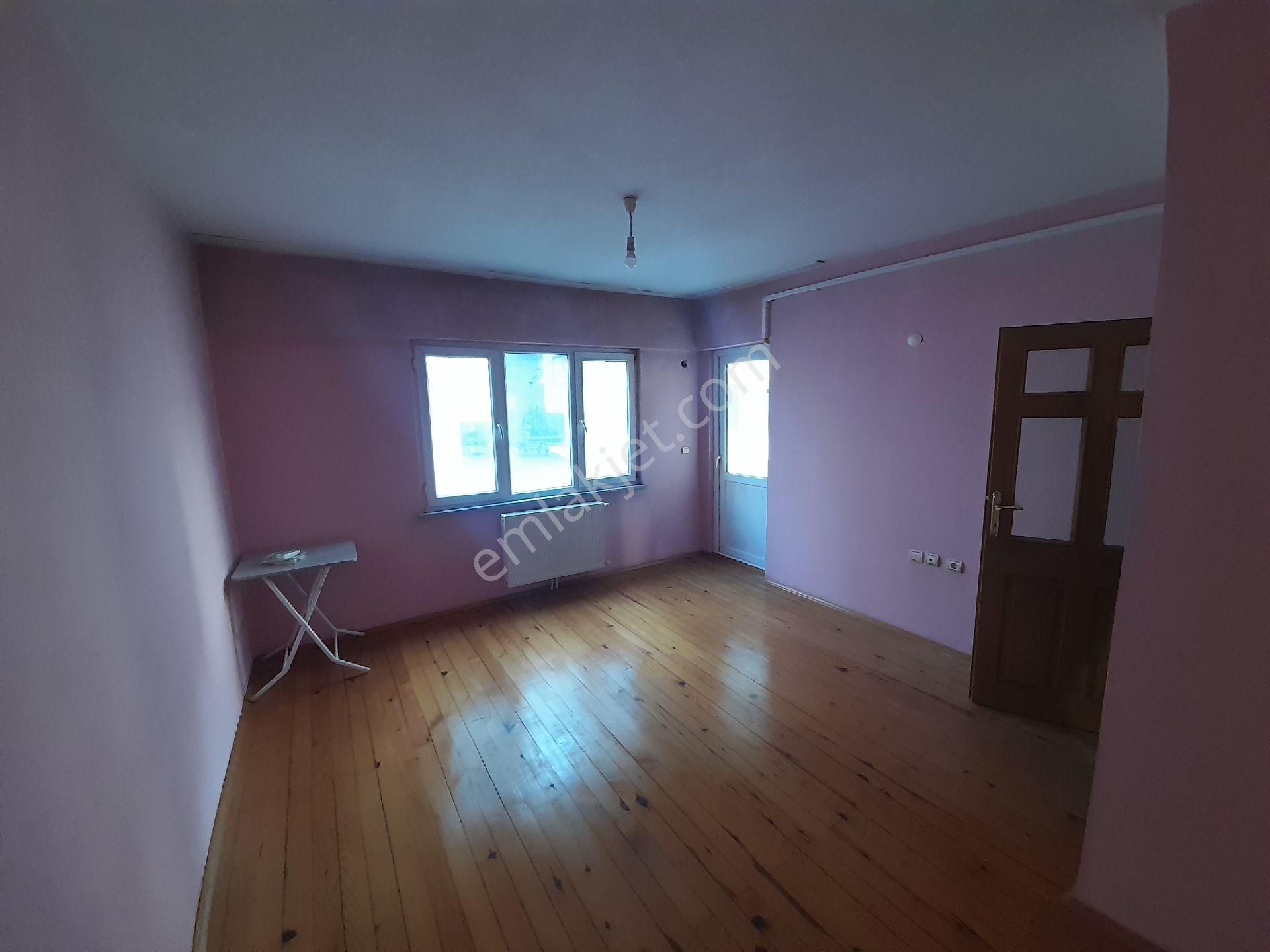 Bulancak Satılık Sitede 2.kat,130m2, 3+1 Daire - Görsel 15