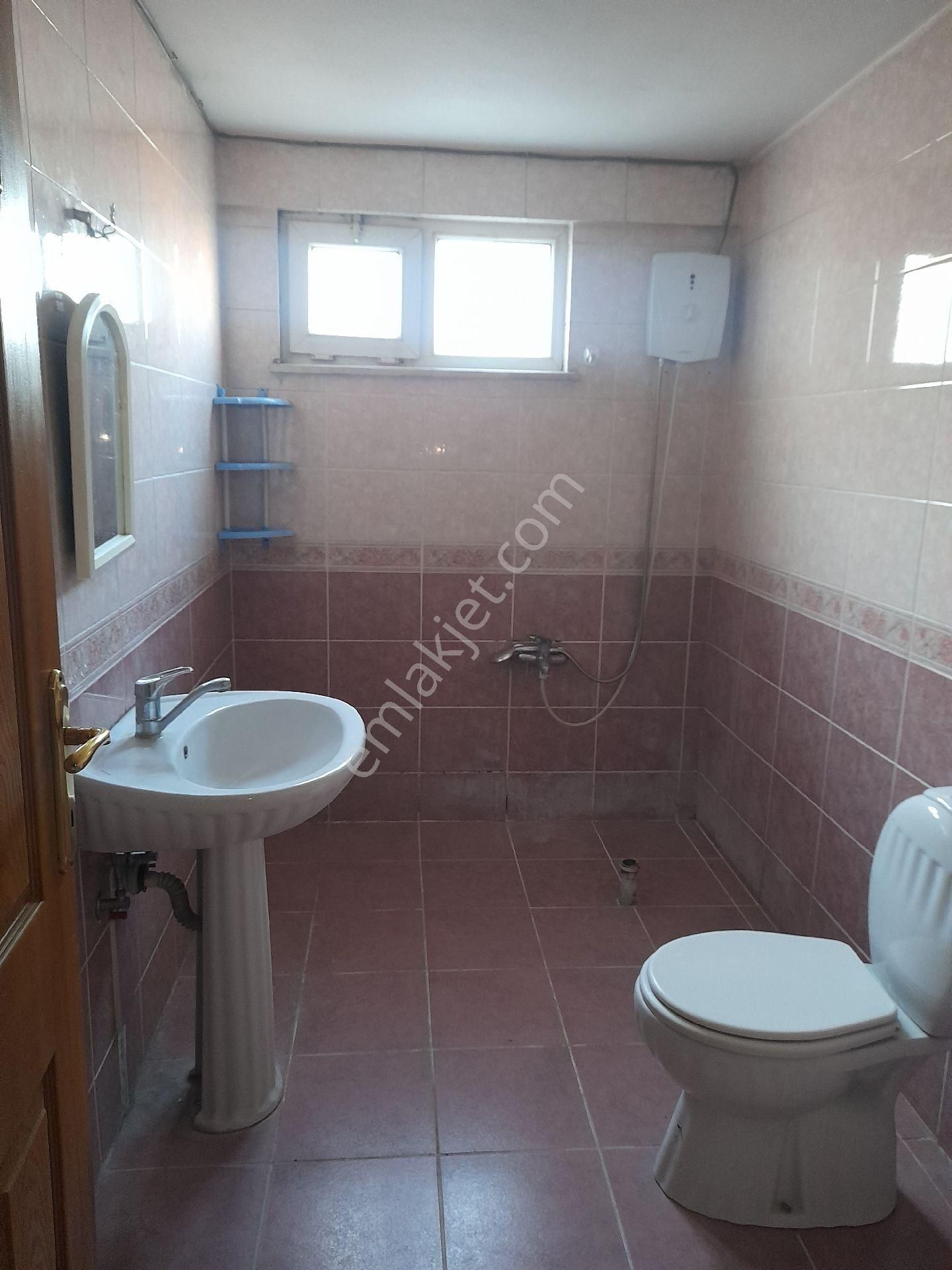 Bulancak Satılık Sitede 2.kat,130m2, 3+1 Daire - Görsel 13