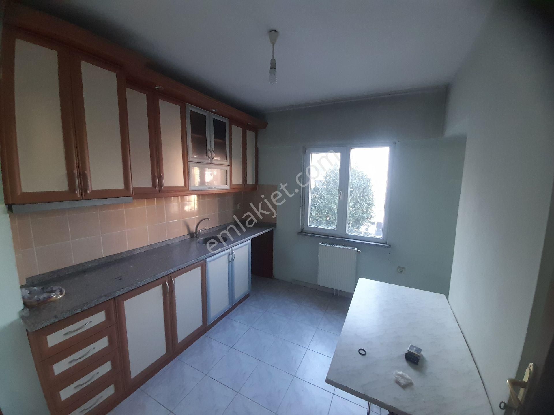 Bulancak Satılık Sitede 2.kat,130m2, 3+1 Daire - Görsel 6