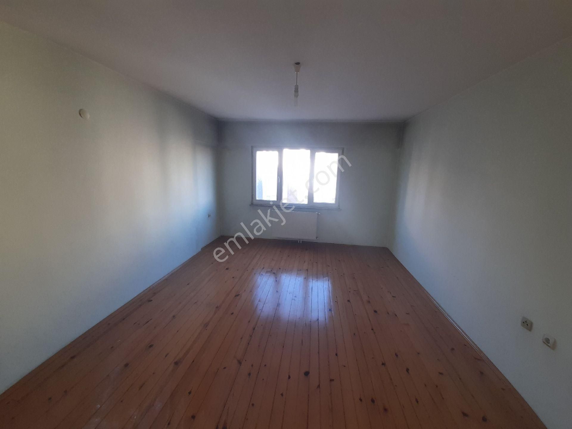 Bulancak Satılık Sitede 2.kat,130m2, 3+1 Daire - Görsel 7