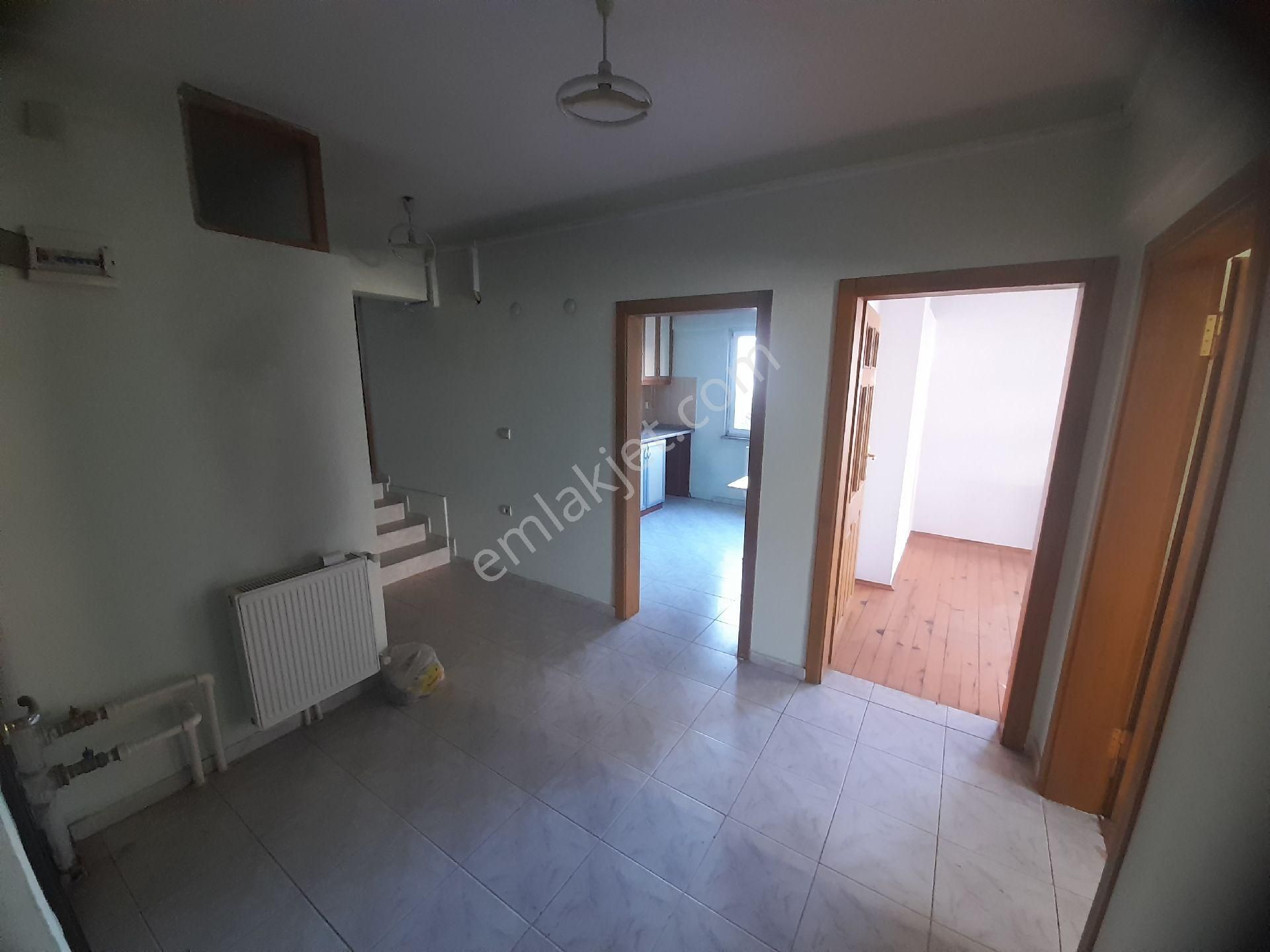 Bulancak Satılık Sitede 2.kat,130m2, 3+1 Daire - Görsel 4