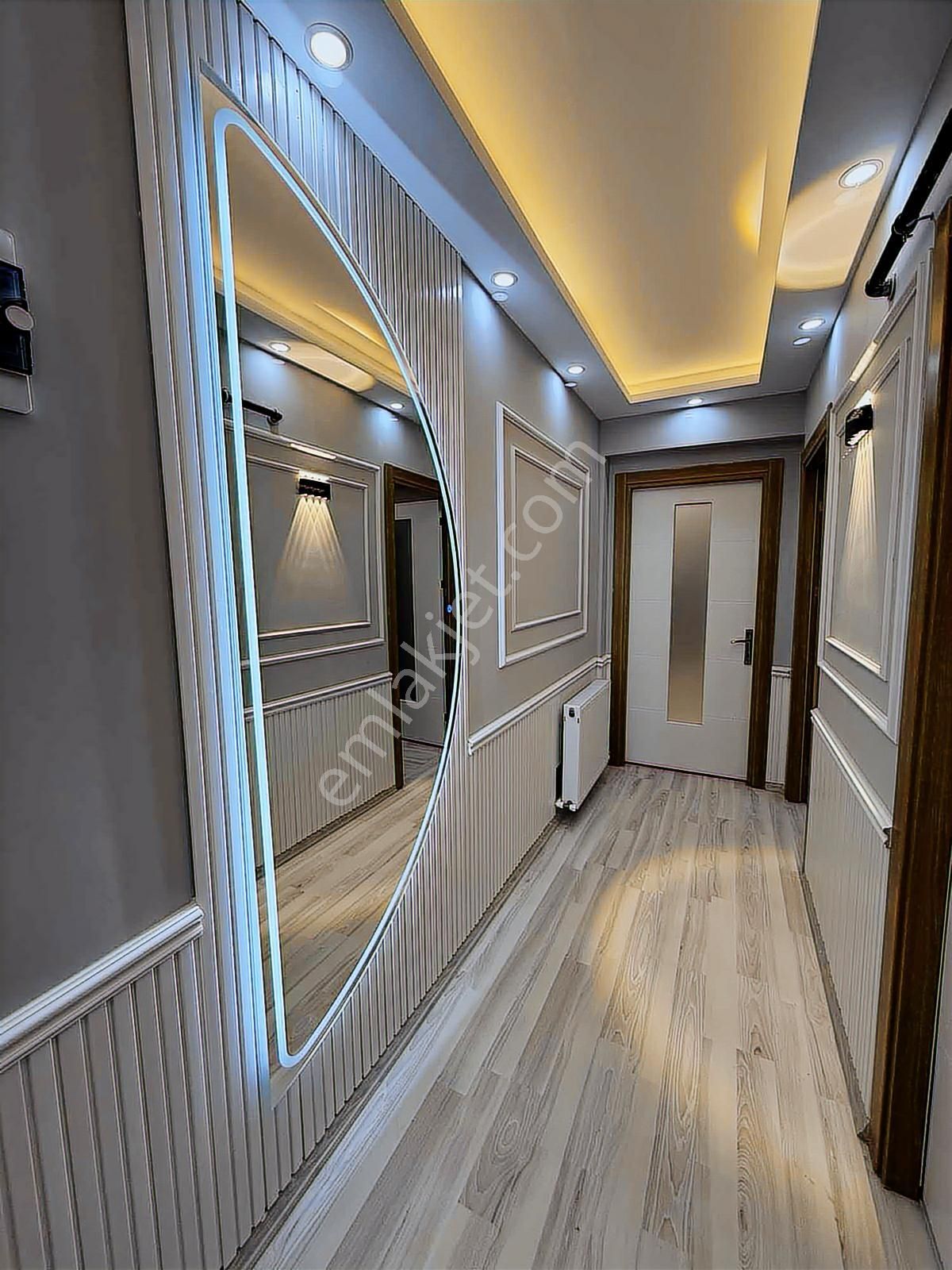 Muradiyede Site İçinde Sıfır 2+1 Kapalı Mutfak Ara Kat - Görsel 12