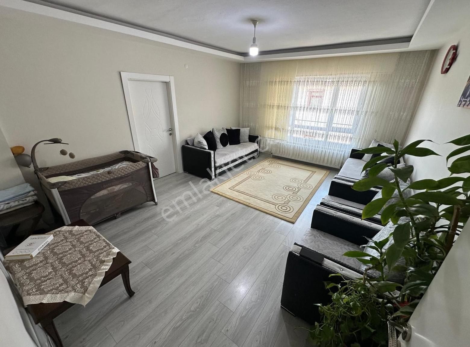 Sincan Ahievran Mhde 3+1 Katta Full Yapılı Ebeveyn Banyolu Harika Konumda Daire - Görsel 9