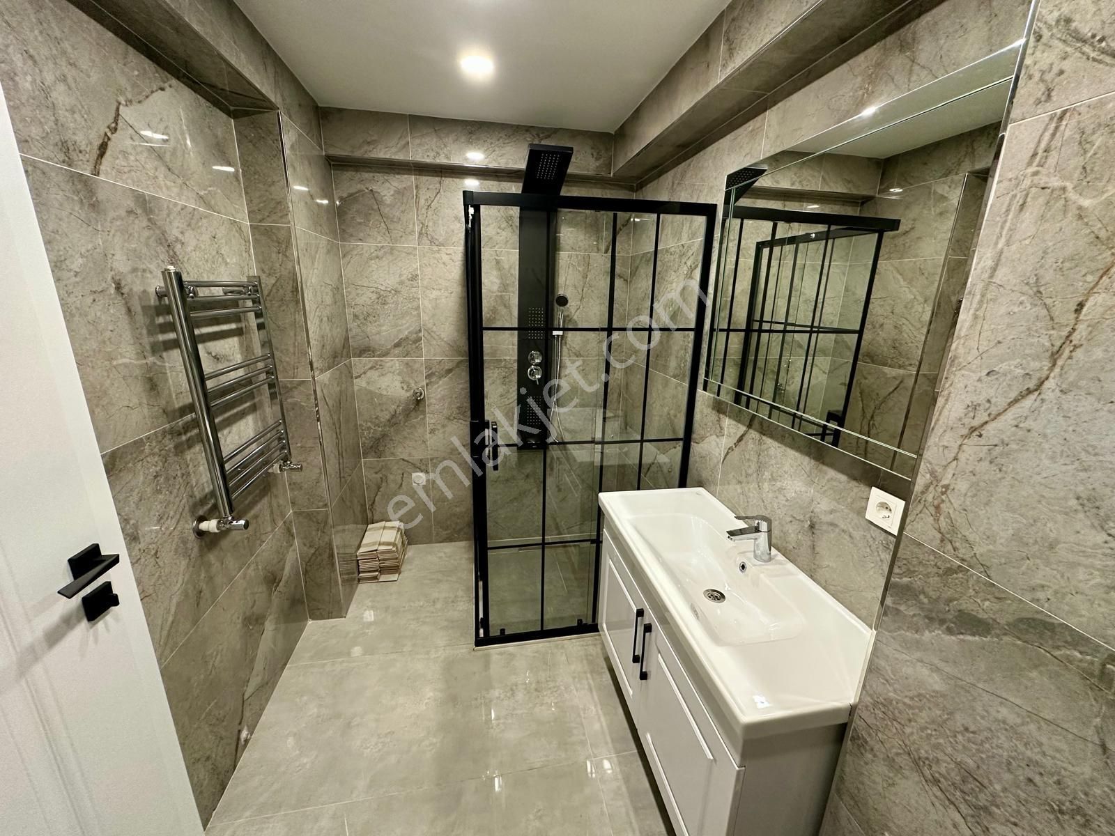 Kozyatağı Selimoğlu Sitesinde 7-24 Güvenlik Havuzlu 90m²net 3+1 - Görsel 20