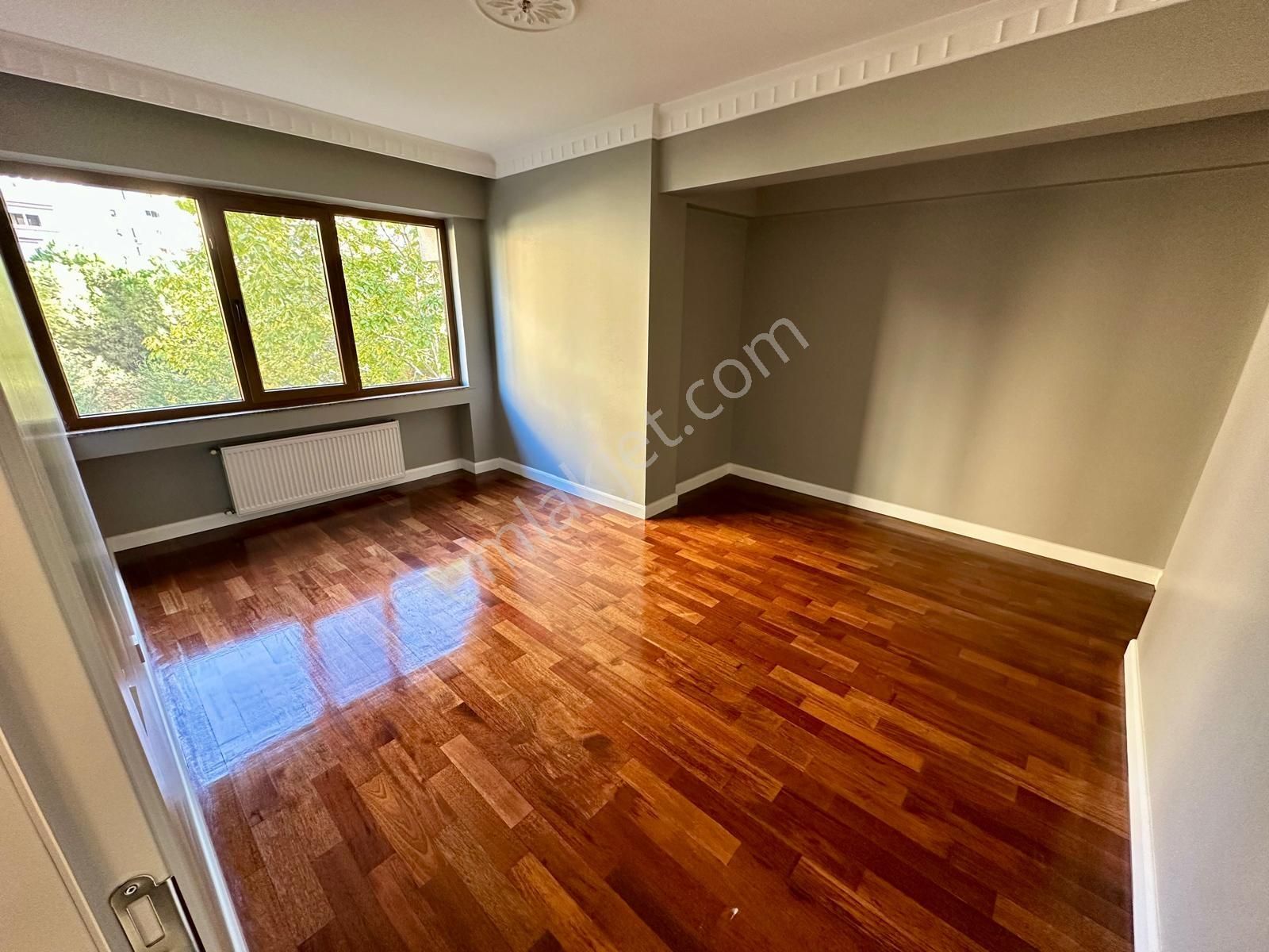 Kozyatağı Selimoğlu Sitesinde 7-24 Güvenlik Havuzlu 90m²net 3+1 - Görsel 26