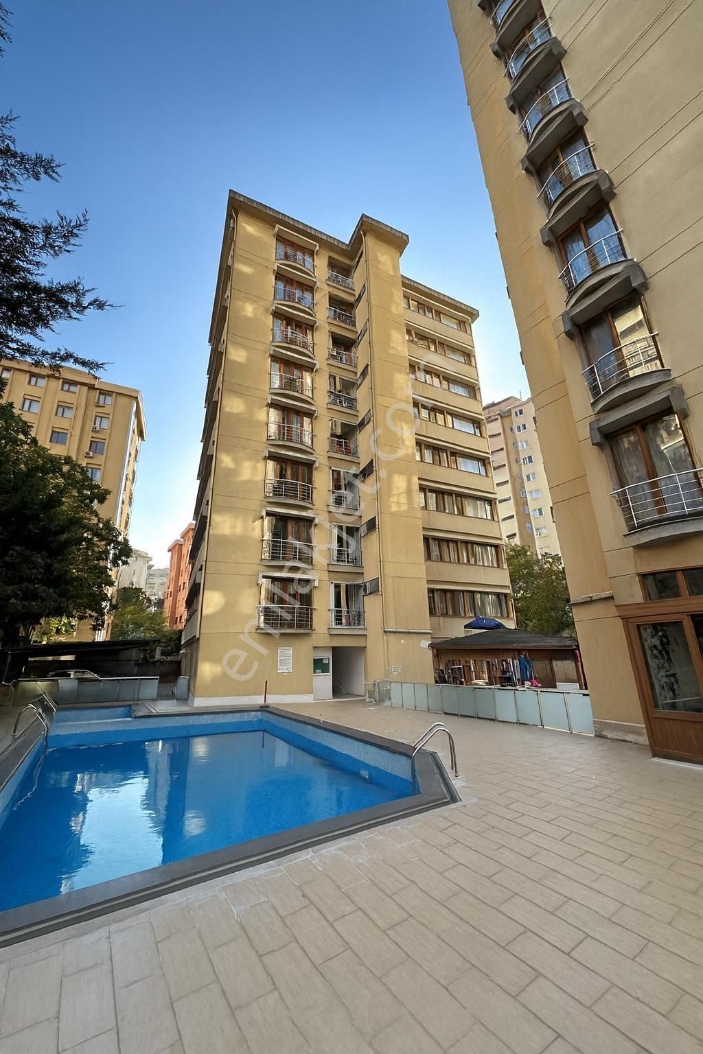 Kozyatağı Selimoğlu Sitesinde 7-24 Güvenlik Havuzlu 90m²net 3+1 - Görsel 25