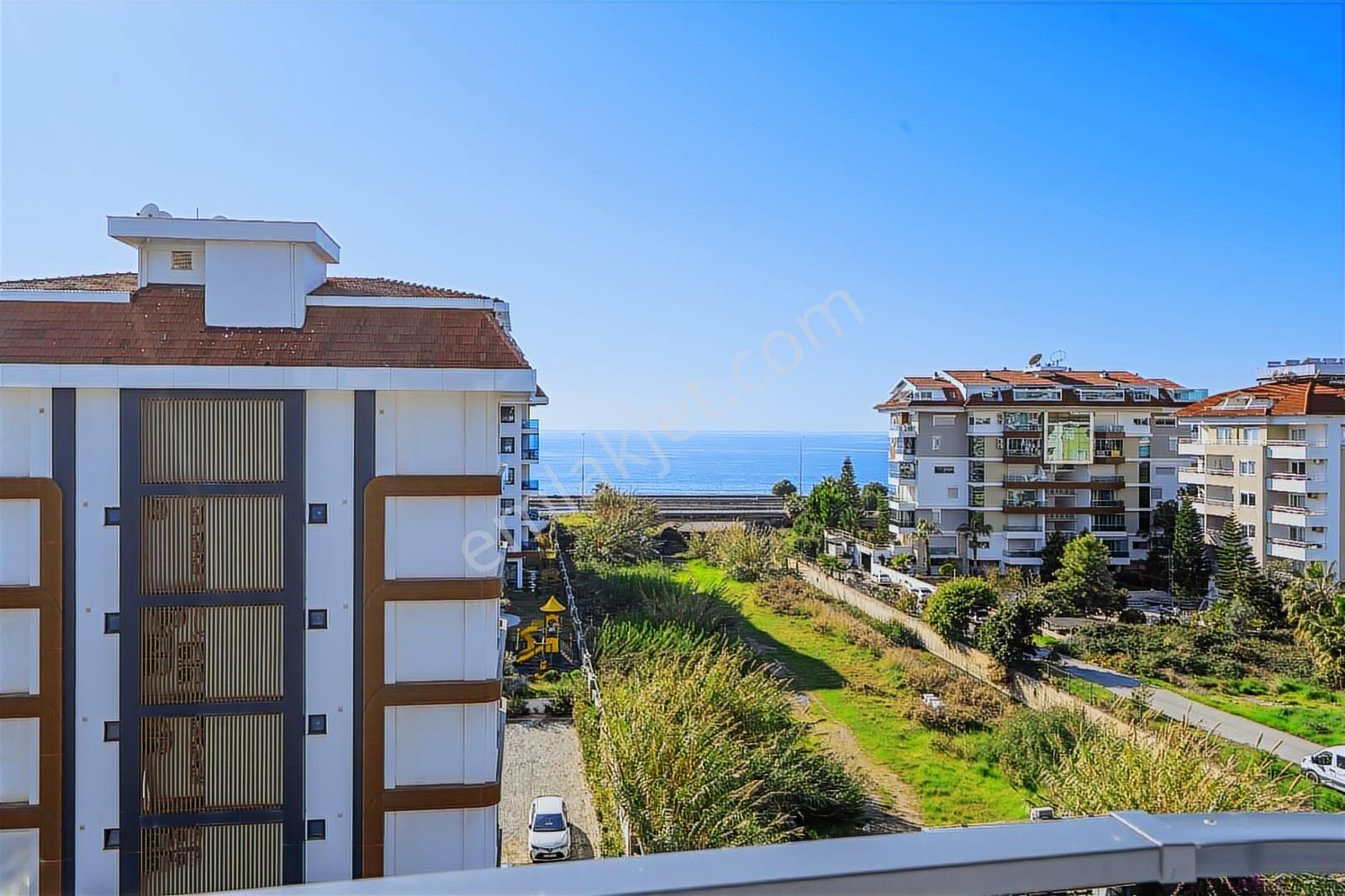 Summer Home'dan Kestelde Satılık 4+1 Dubleks Boş Daire - Görsel 3