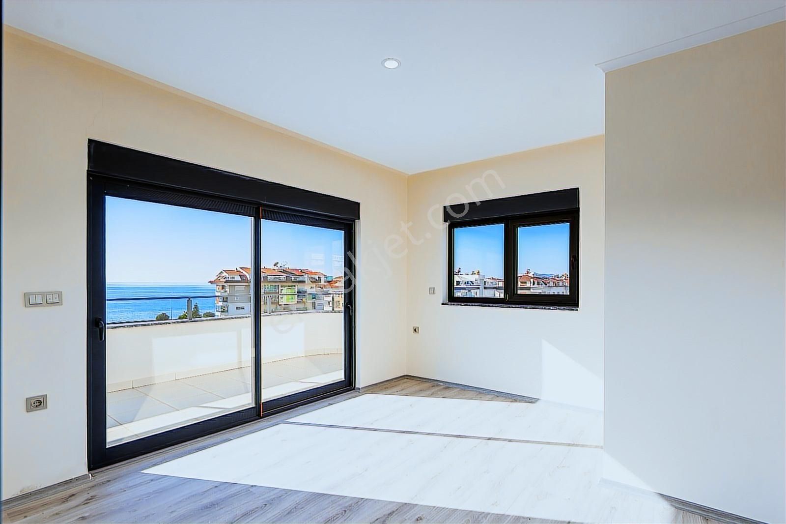 Summer Home'dan Kestelde Satılık 4+1 Dubleks Boş Daire - Görsel 18