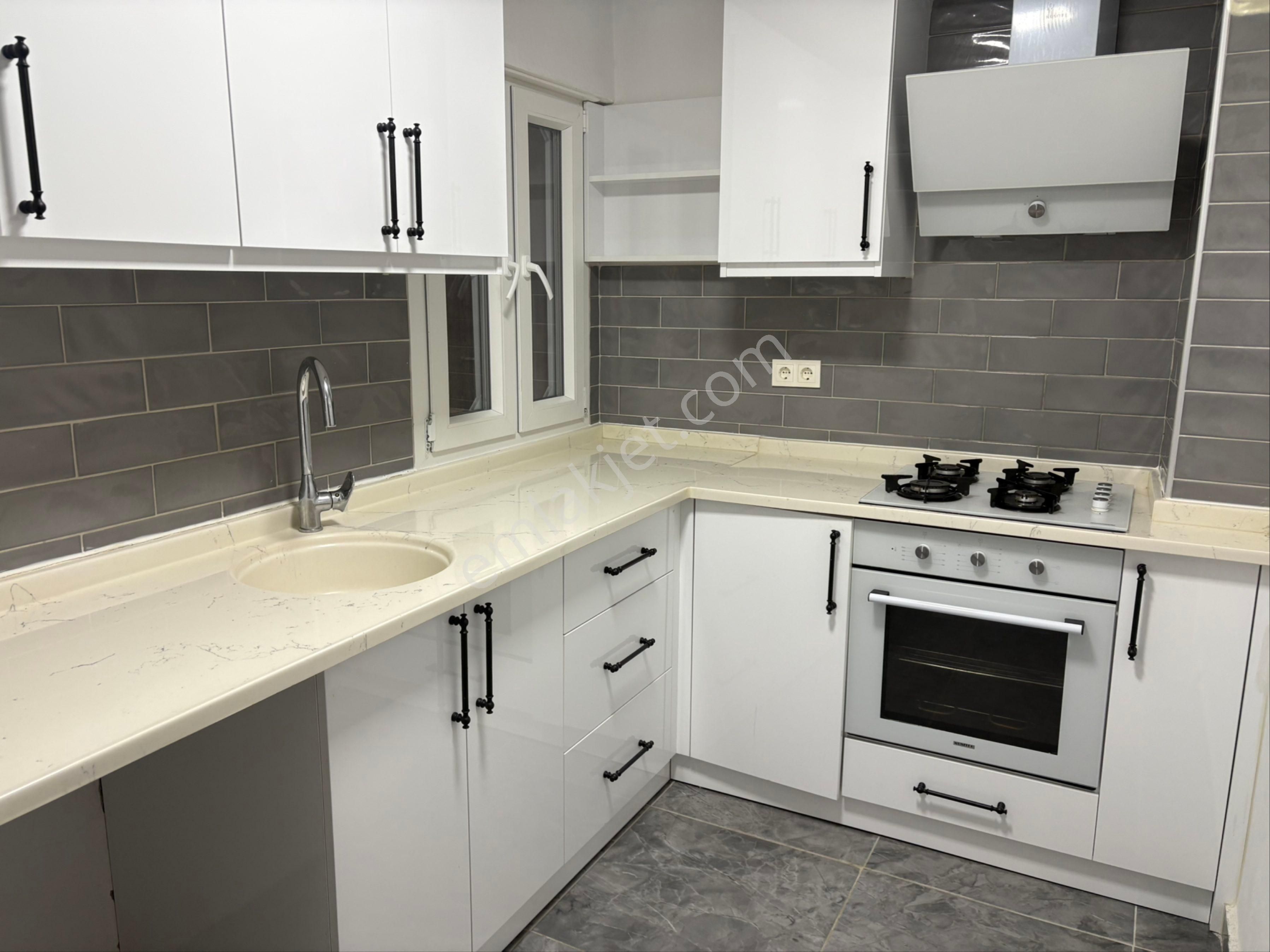 Göztepe Türk Koleji Karşısında Deniz Manzaralı 3+1 Kiralık Daire - Görsel 10