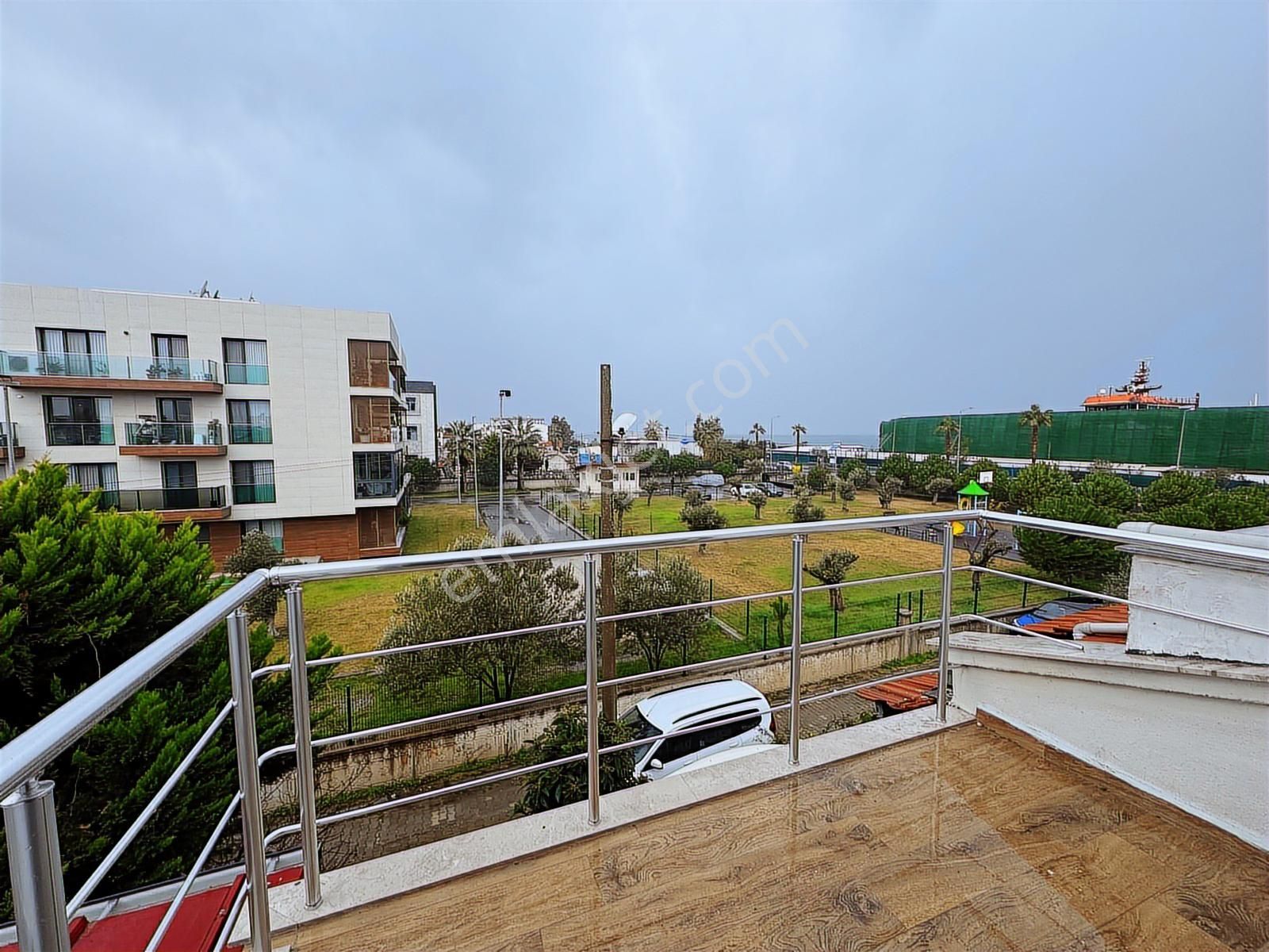 Güzelbahçe Yalı Mahallesi'nde Deniz Manzaralı Satılık Villa - Görsel 19