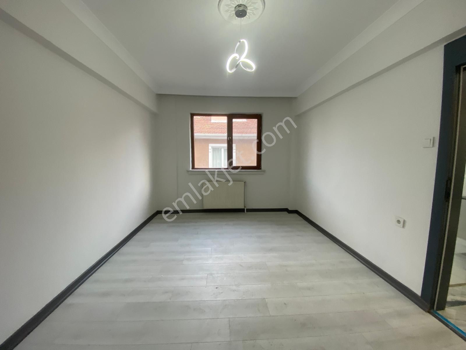 Koza Emlaktan Akşemsettin Mahalesinde Caddeye Yakın Lüxx Yapılı 4+1 Teras Daire - Görsel 16