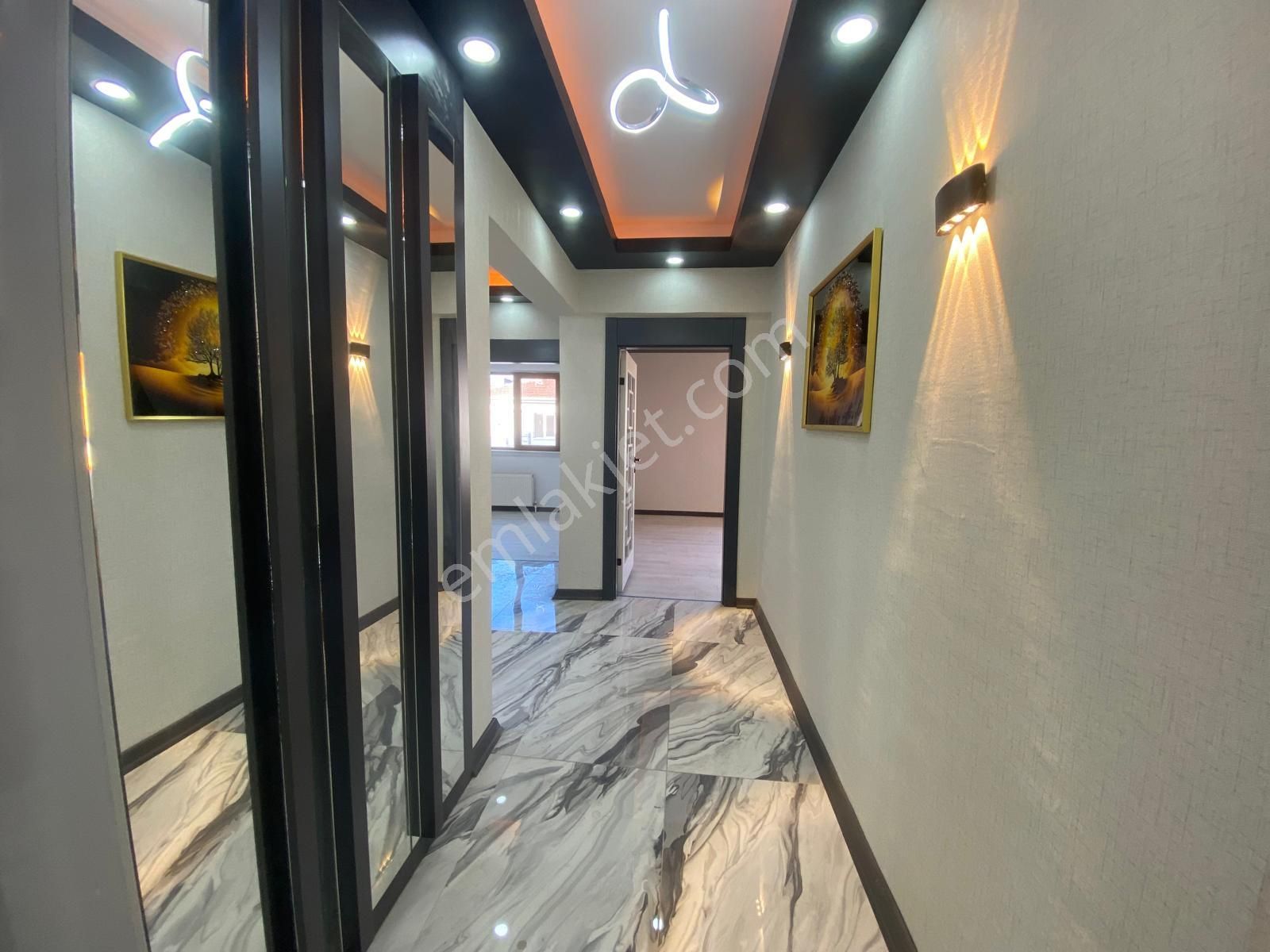 Koza Emlaktan Akşemsettin Mahalesinde Caddeye Yakın Lüxx Yapılı 4+1 Teras Daire - Görsel 22