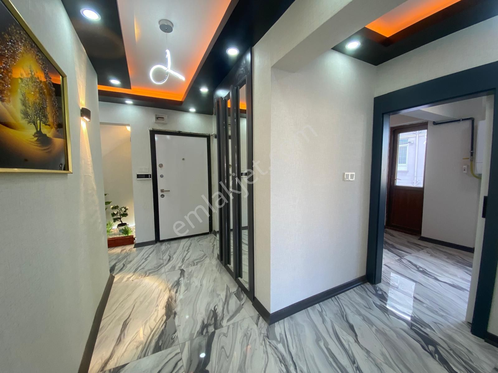 Koza Emlaktan Akşemsettin Mahalesinde Caddeye Yakın Lüxx Yapılı 4+1 Teras Daire - Görsel 28