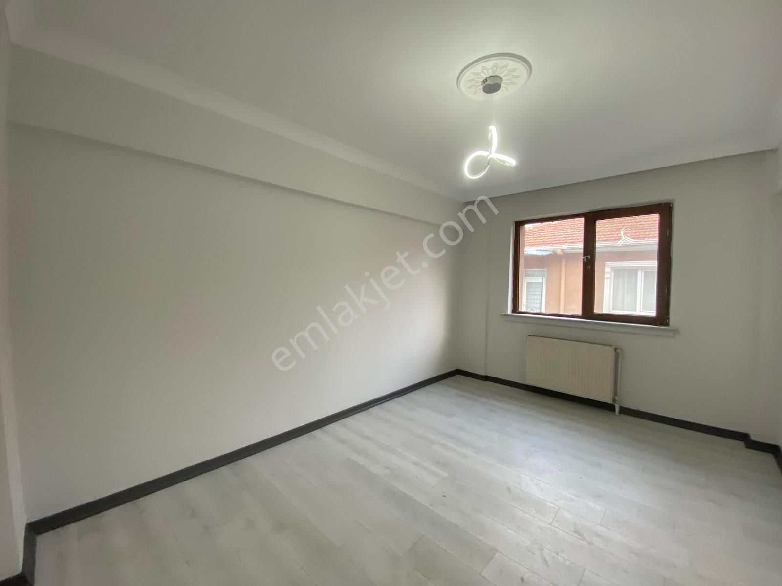 Koza Emlaktan Akşemsettin Mahalesinde Caddeye Yakın Lüxx Yapılı 4+1 Teras Daire - Görsel 18