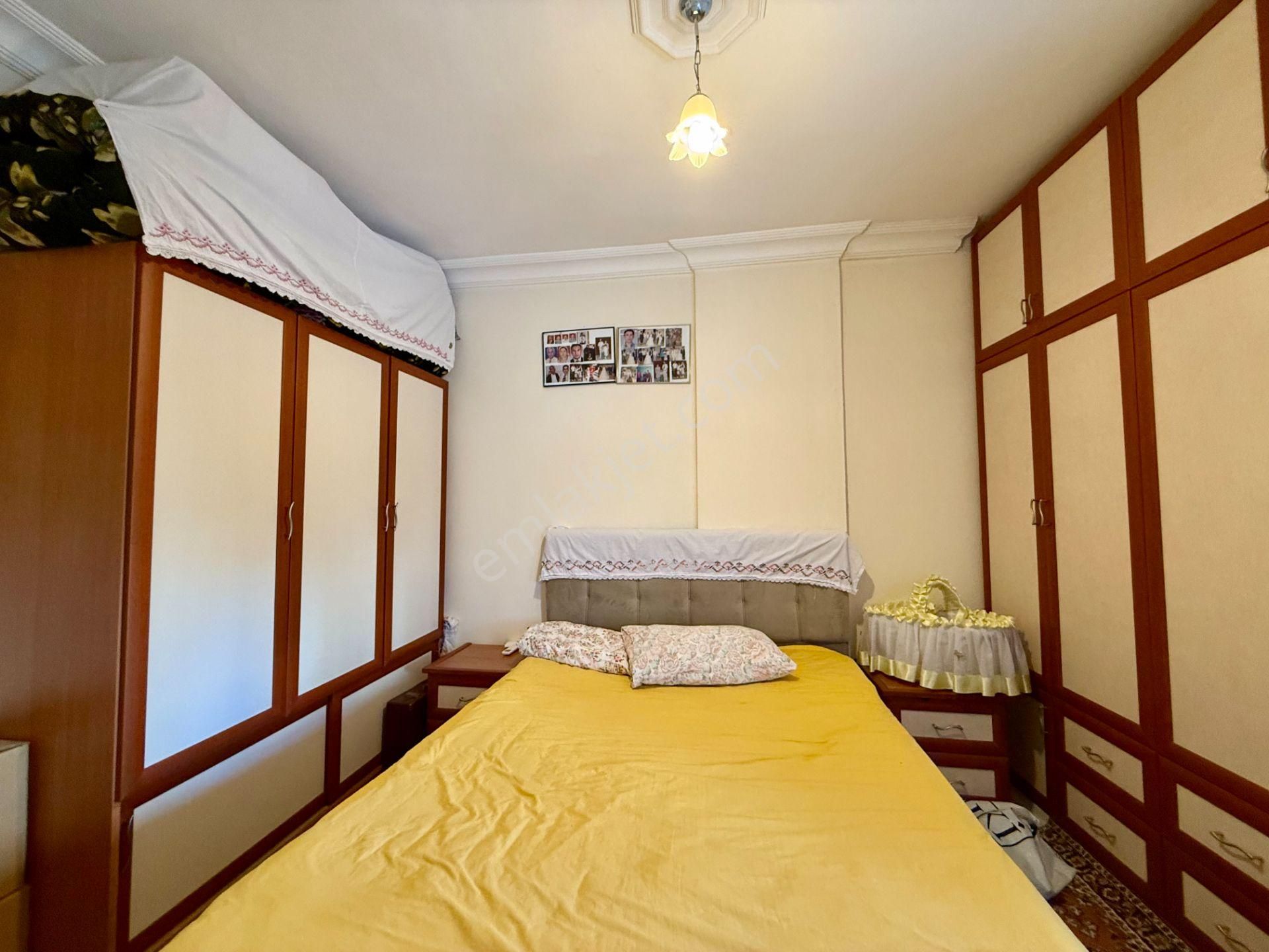 Yenidoğanda Site İçerisinde 2+1 Ayrı Mutfaklı Doğalgazlı Asansörlü Daire - Görsel 16