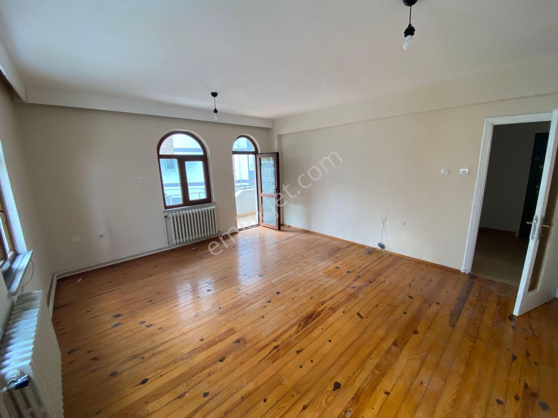 Yalı Gayrimenkul'den Kalkınma Mahallesi Merkezi Konum 3+1 Daire - Görsel 3