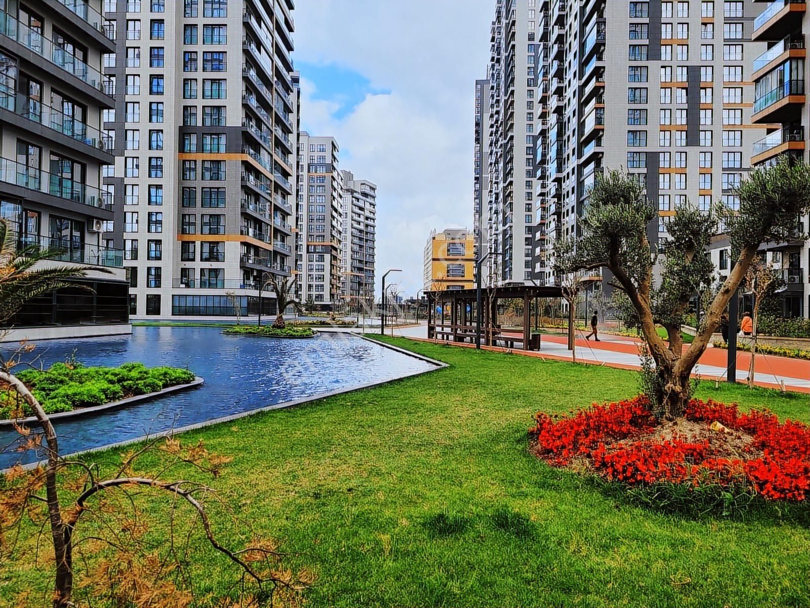 Avrupa Konutları Yamanevler Güney Cephe Satılık 2+1 Daire